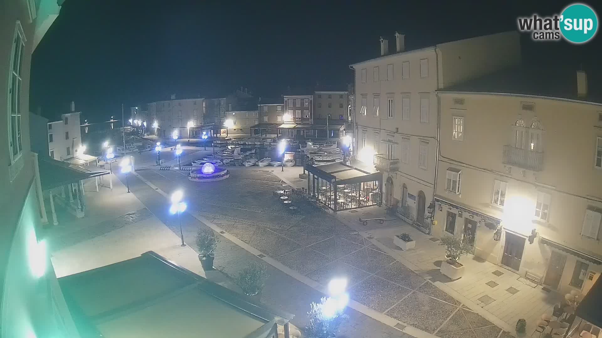 LIVE cam Cres Stadt – Hauptplatz und “mandrač” – Cres Insel – Kroatien