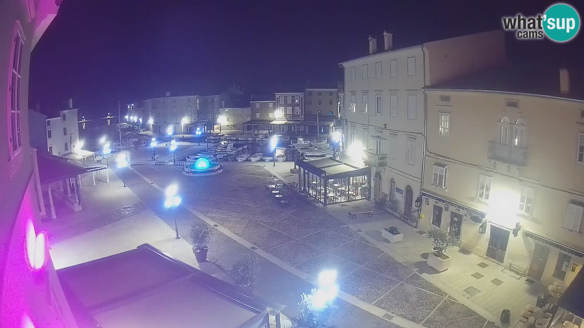 LIVE cam Cres Stadt – Hauptplatz und “mandrač” – Cres Insel – Kroatien