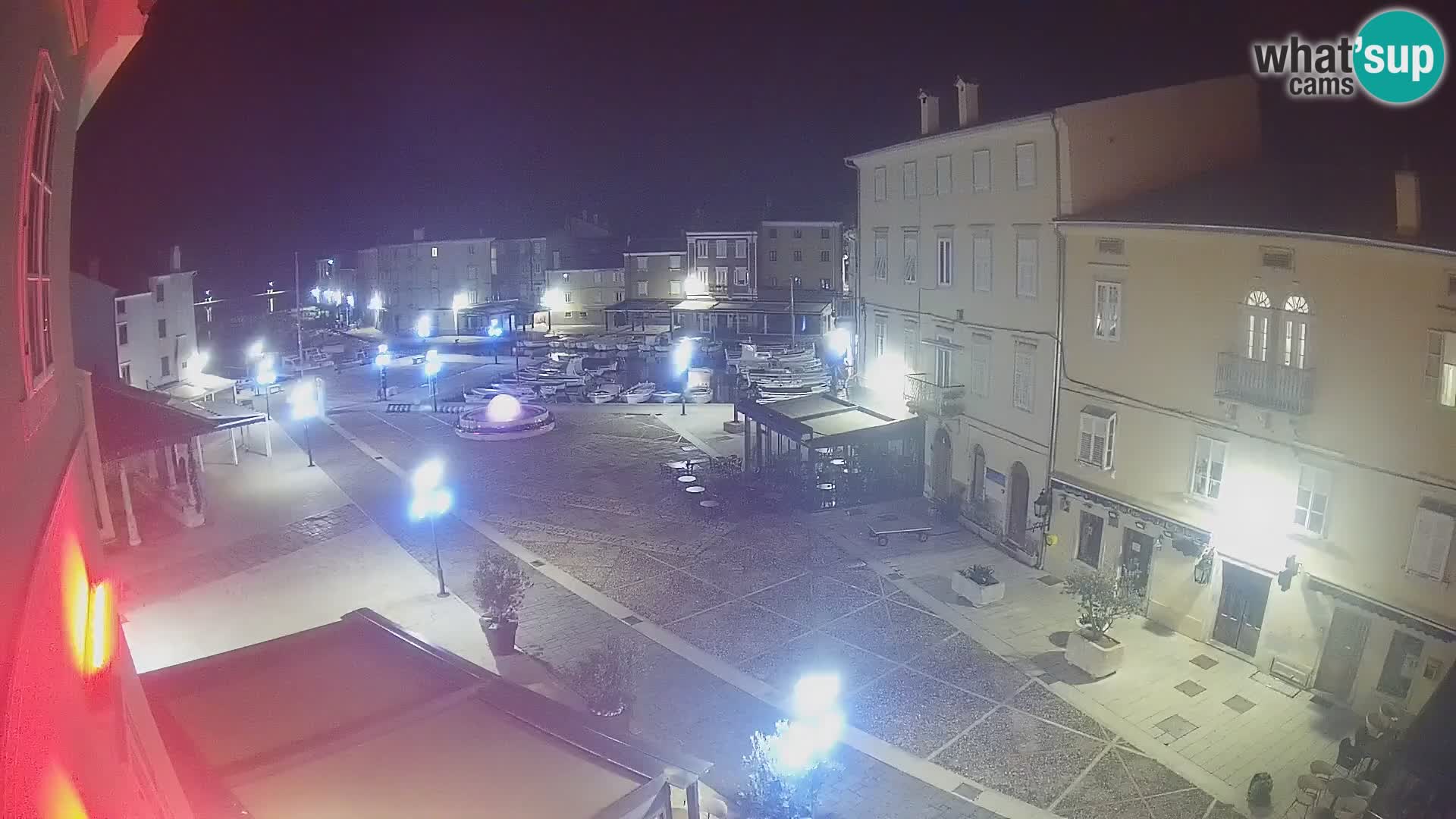 LIVE cam Cres Stadt – Hauptplatz und “mandrač” – Cres Insel – Kroatien