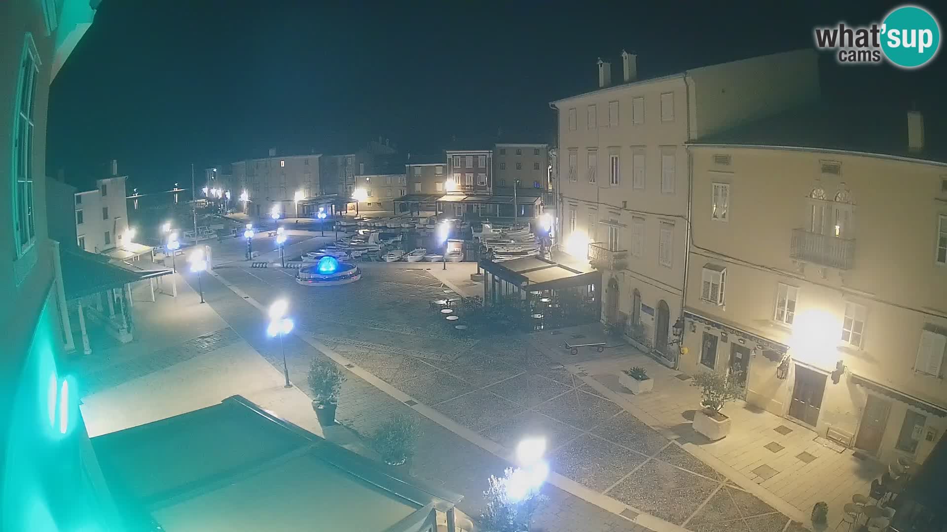 LIVE cam Cres Stadt – Hauptplatz und “mandrač” – Cres Insel – Kroatien