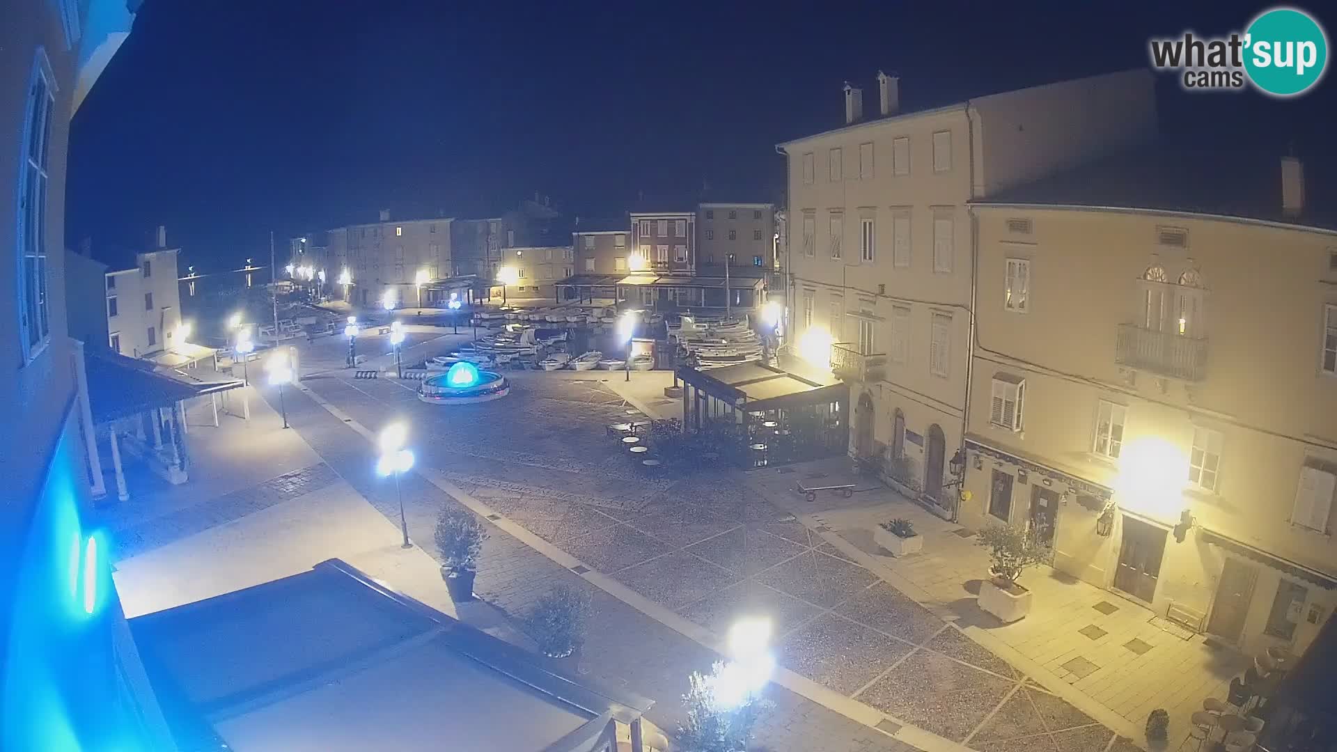 LIVE cam Cres Stadt – Hauptplatz und “mandrač” – Cres Insel – Kroatien