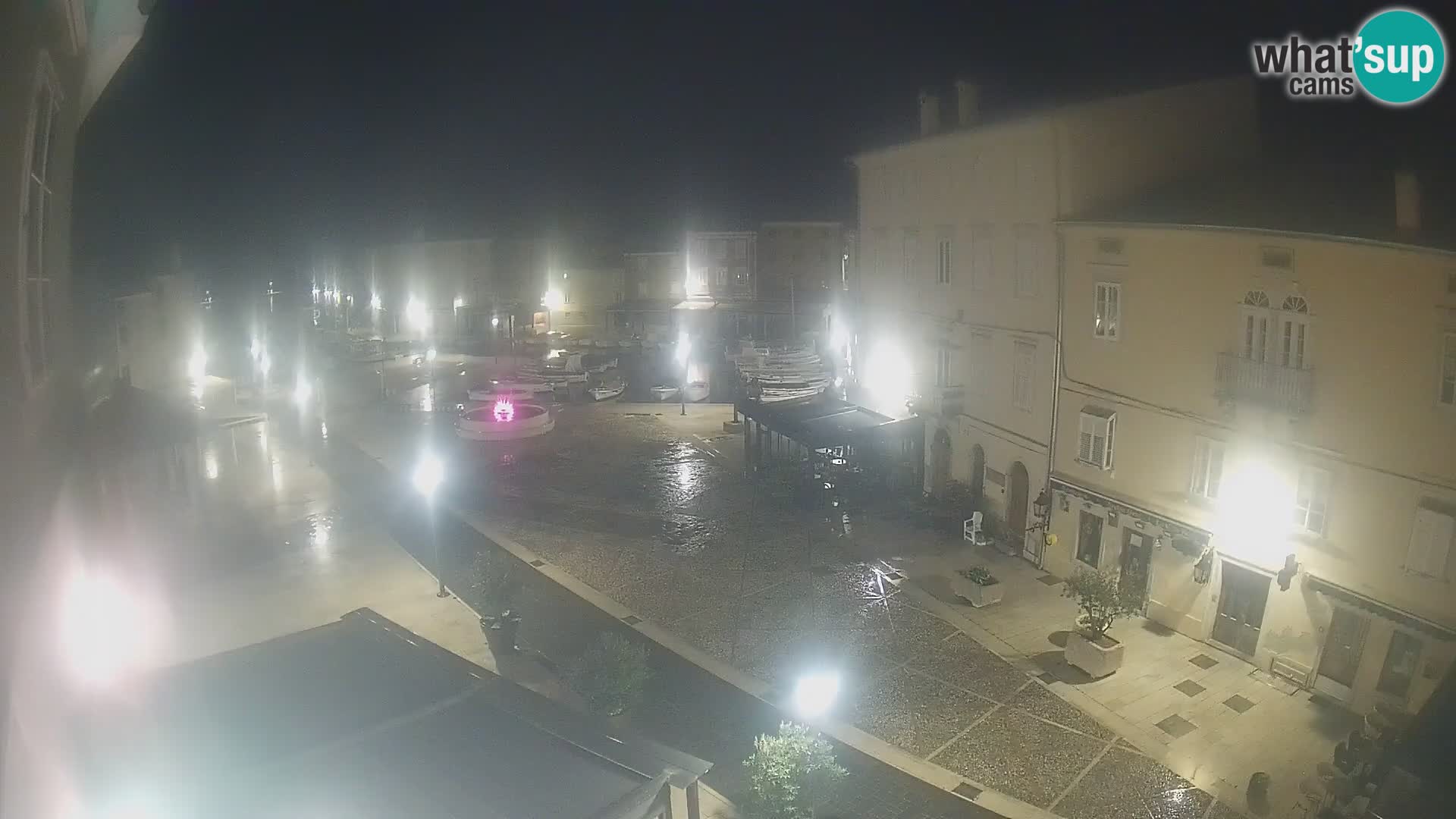 LIVE cam Cres città – piazza principale e “mandrač” – isola di Cherso – Croazia