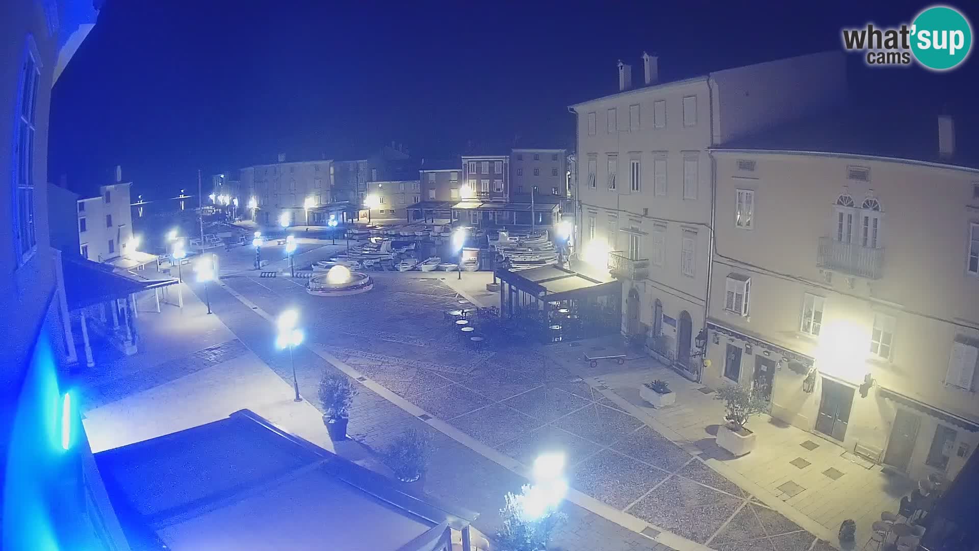 LIVE cam Cres Stadt – Hauptplatz und “mandrač” – Cres Insel – Kroatien