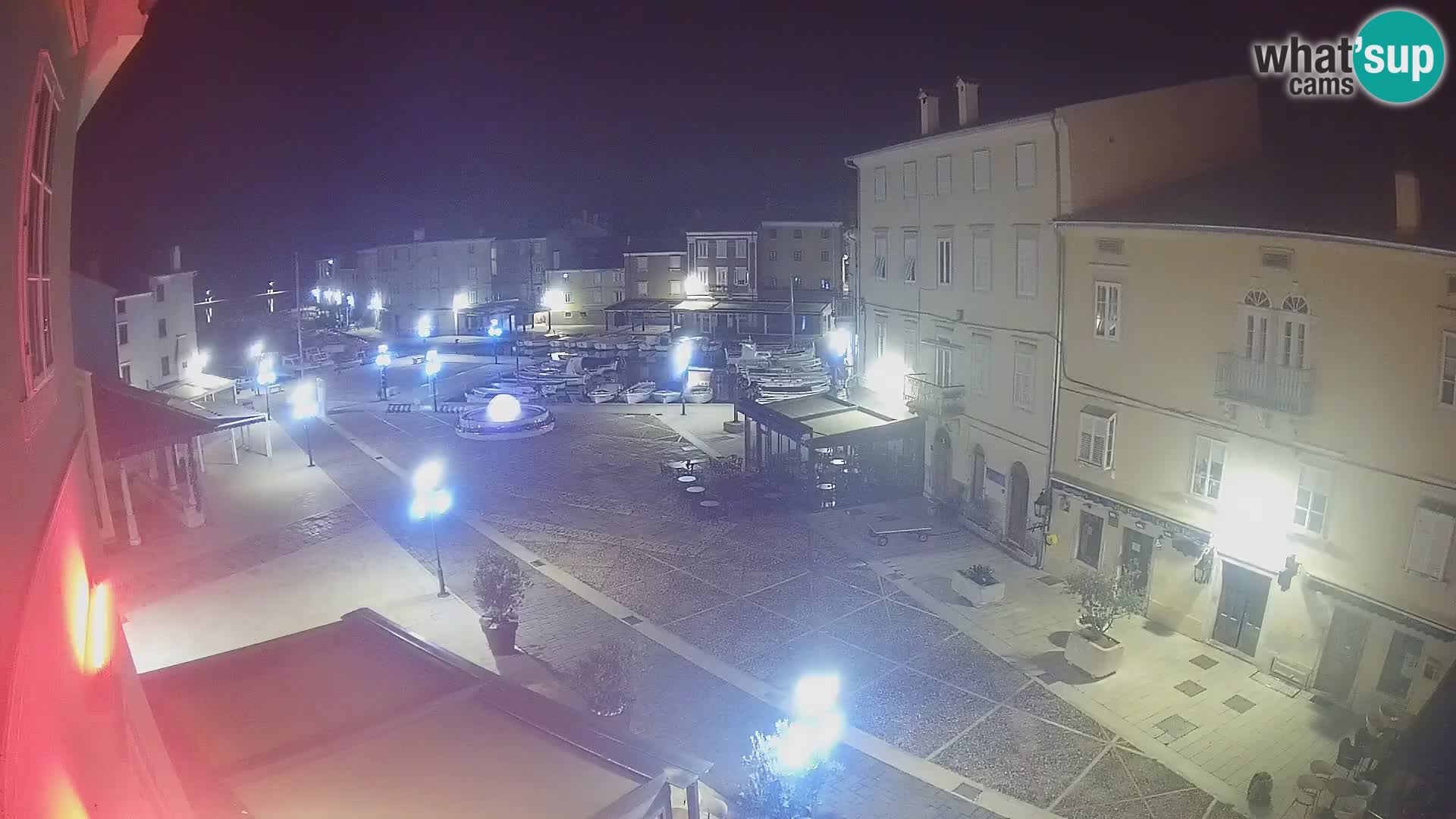 LIVE cam Cres Stadt – Hauptplatz und “mandrač” – Cres Insel – Kroatien