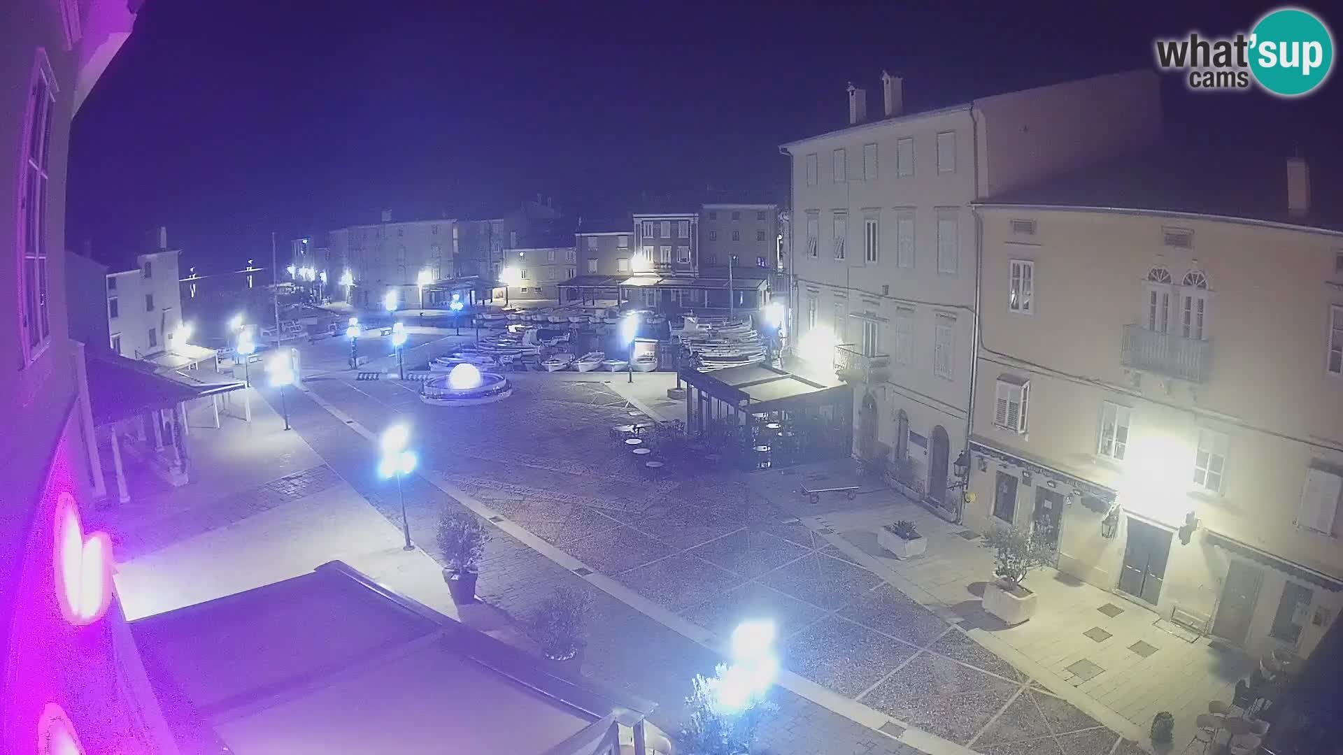 LIVE cam Cres Stadt – Hauptplatz und “mandrač” – Cres Insel – Kroatien