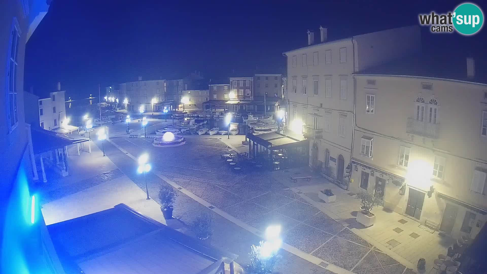 LIVE cam Cres città – piazza principale e “mandrač” – isola di Cherso – Croazia