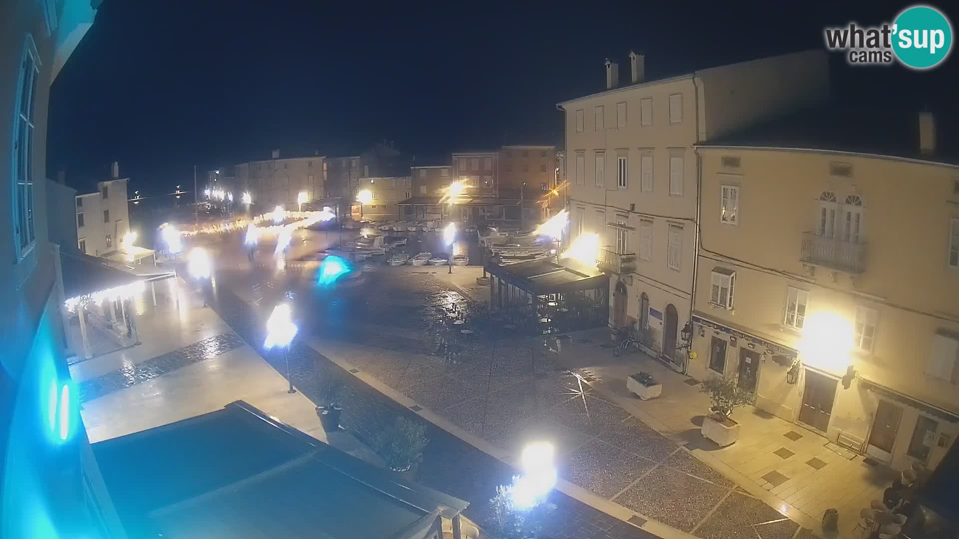 LIVE cam Cres città – piazza principale e “mandrač” – isola di Cherso – Croazia