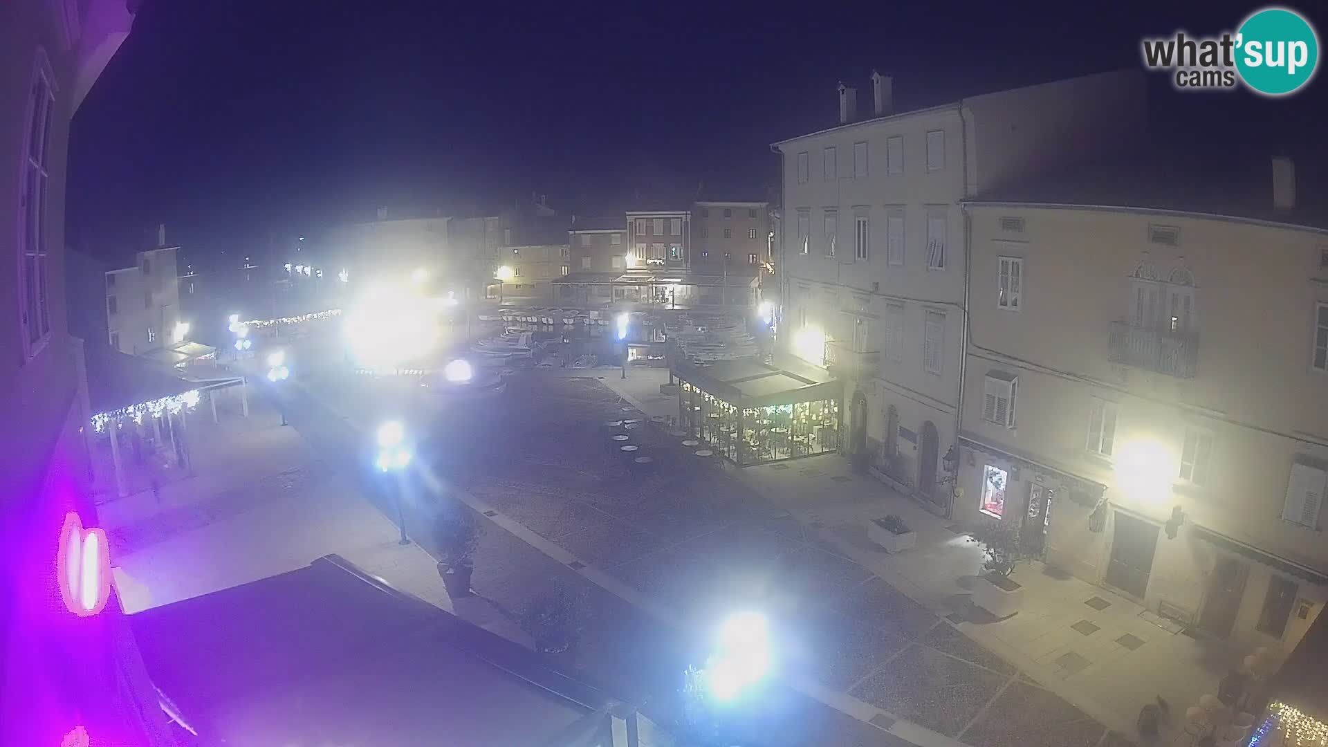 LIVE cam Cres Stadt – Hauptplatz und “mandrač” – Cres Insel – Kroatien