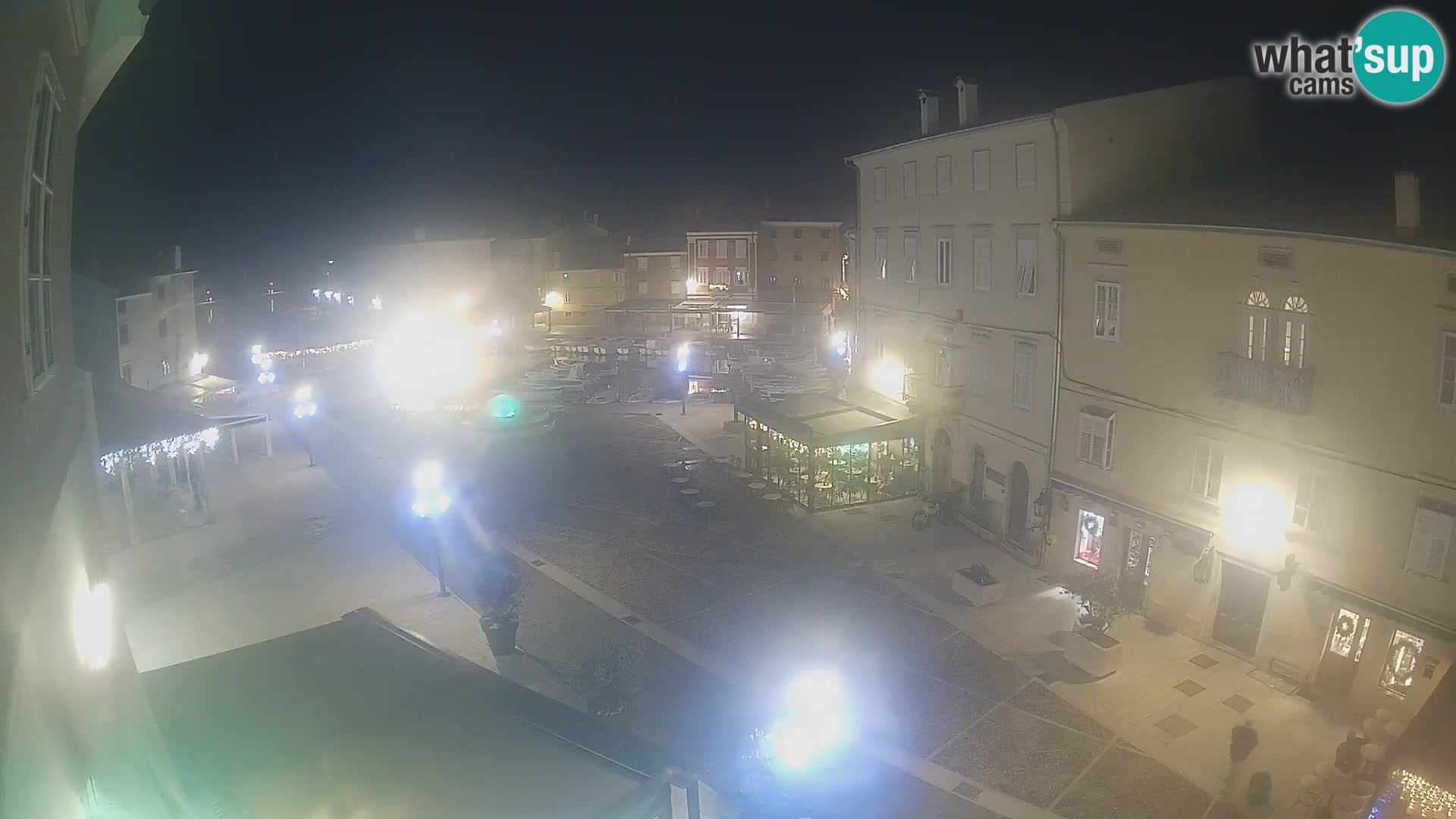 LIVE cam Cres città – piazza principale e “mandrač” – isola di Cherso – Croazia