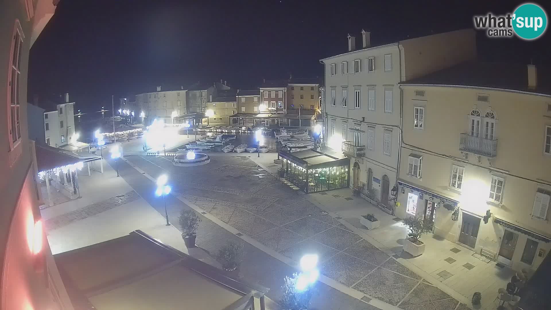 LIVE cam Cres Stadt – Hauptplatz und “mandrač” – Cres Insel – Kroatien