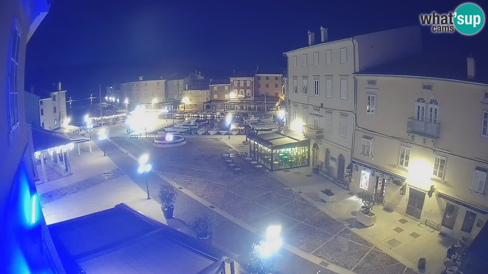 LIVE cam Cres Stadt – Hauptplatz und “mandrač” – Cres Insel – Kroatien