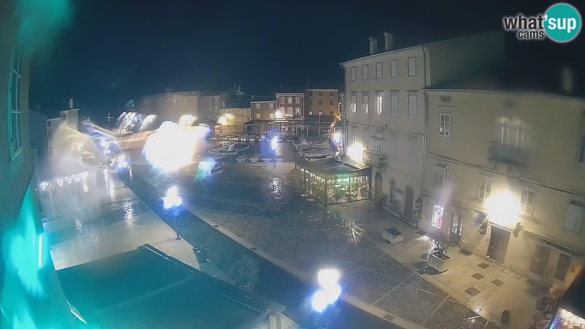 LIVE cam Cres città – piazza principale e “mandrač” – isola di Cherso – Croazia