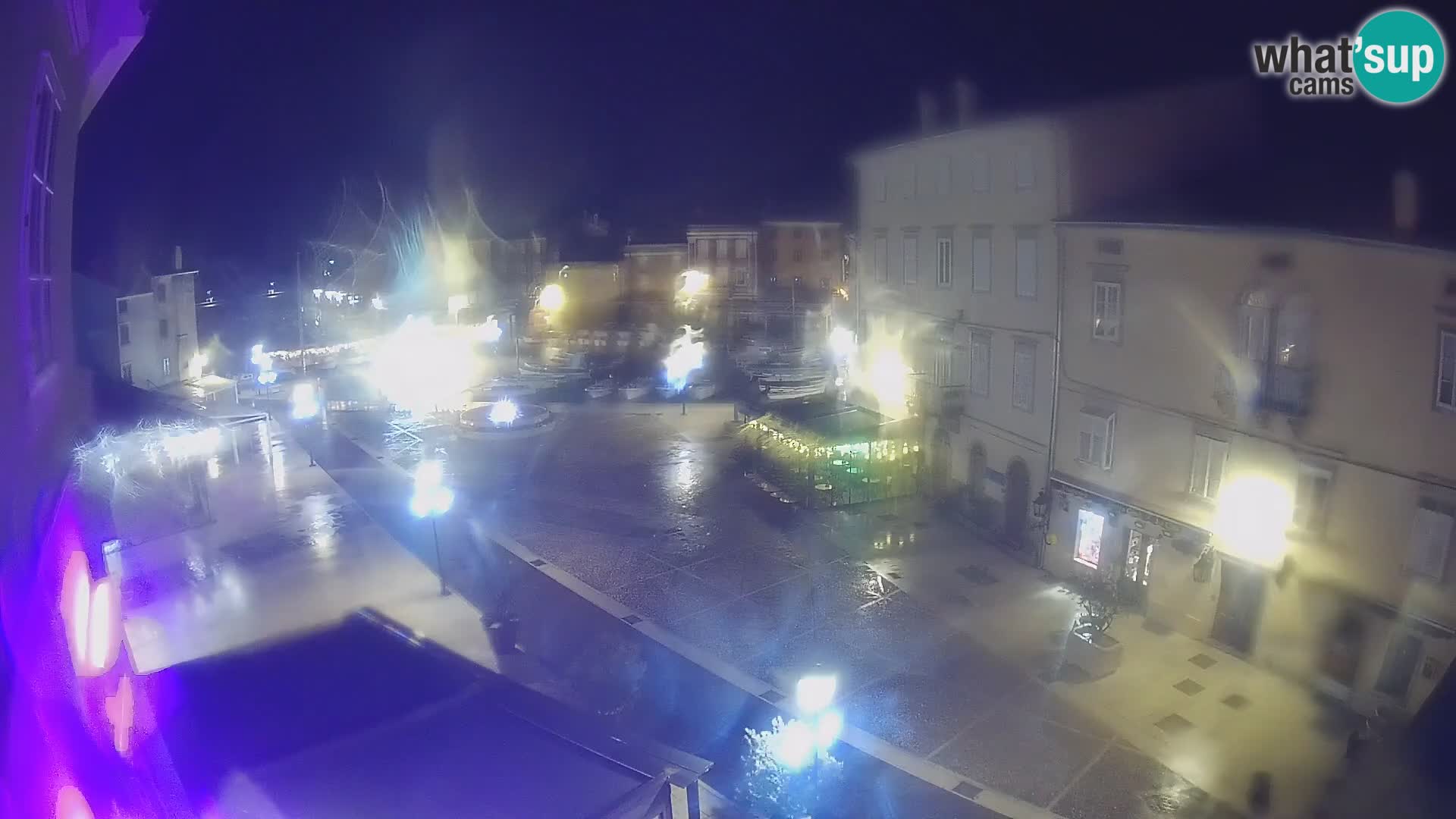 LIVE cam Cres Stadt – Hauptplatz und “mandrač” – Cres Insel – Kroatien