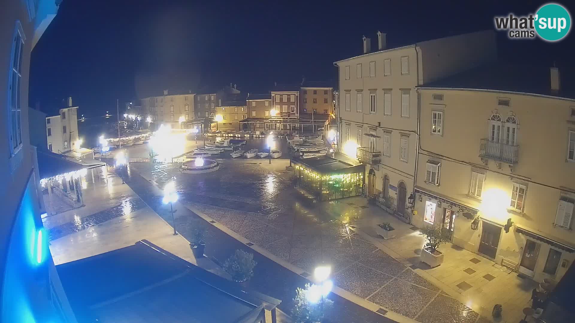 LIVE cam Cres città – piazza principale e “mandrač” – isola di Cherso – Croazia