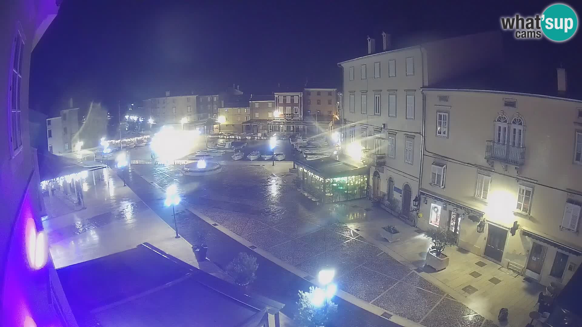 LIVE cam Cres Stadt – Hauptplatz und “mandrač” – Cres Insel – Kroatien