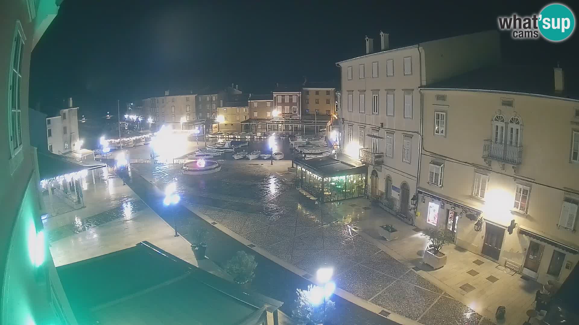 LIVE cam Cres città – piazza principale e “mandrač” – isola di Cherso – Croazia