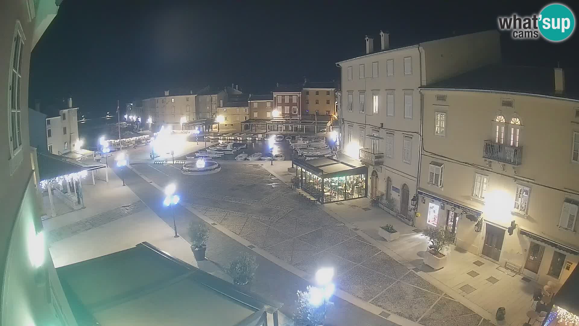 LIVE cam Cres city – main square and “mandrač” – Cres island – Croatia