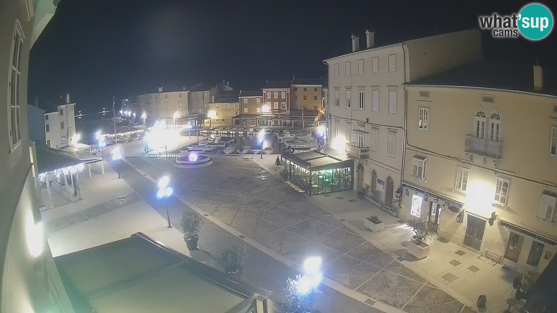 LIVE cam Cres city – main square and “mandrač” – Cres island – Croatia