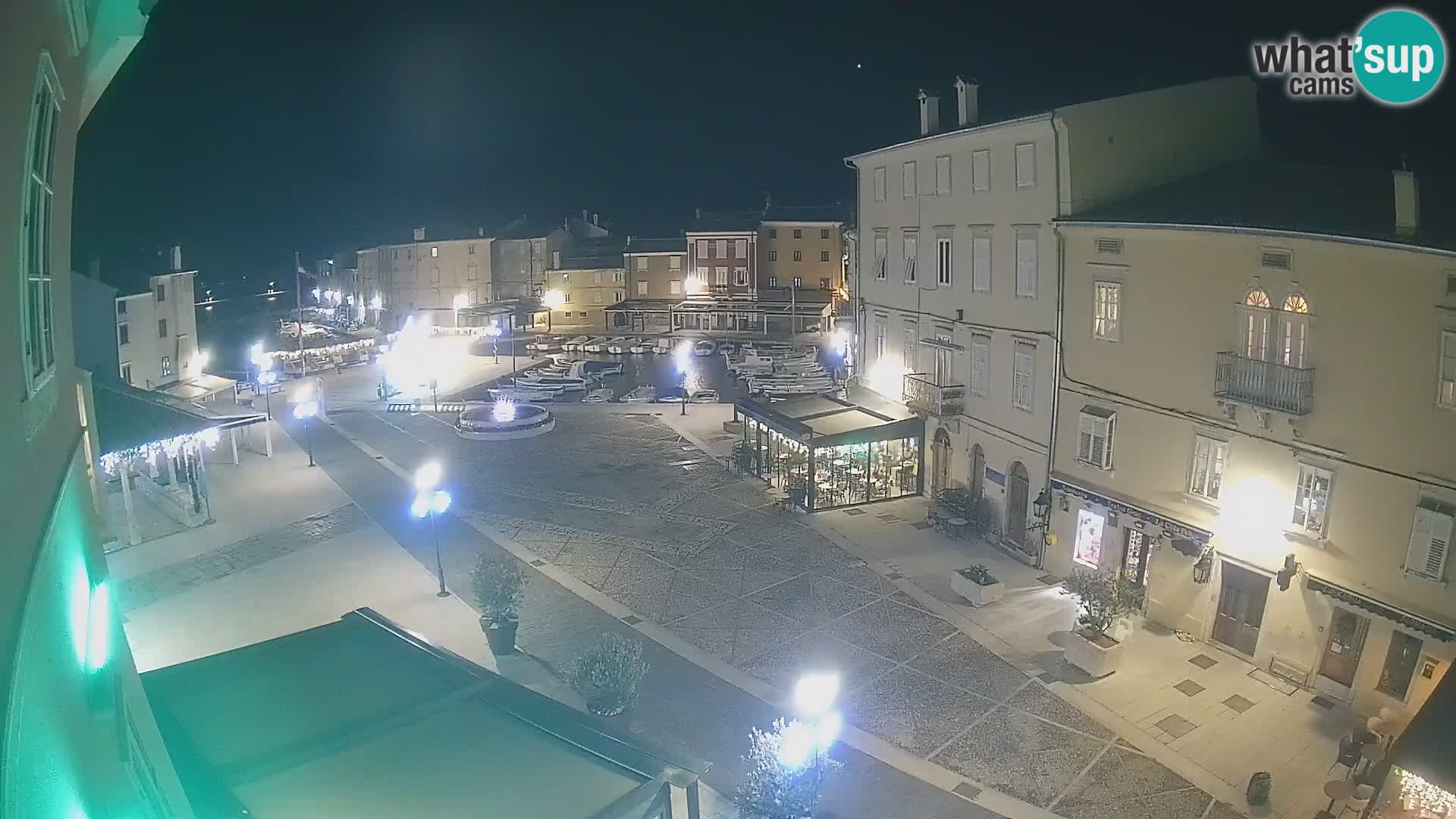 LIVE cam Cres Stadt – Hauptplatz und “mandrač” – Cres Insel – Kroatien