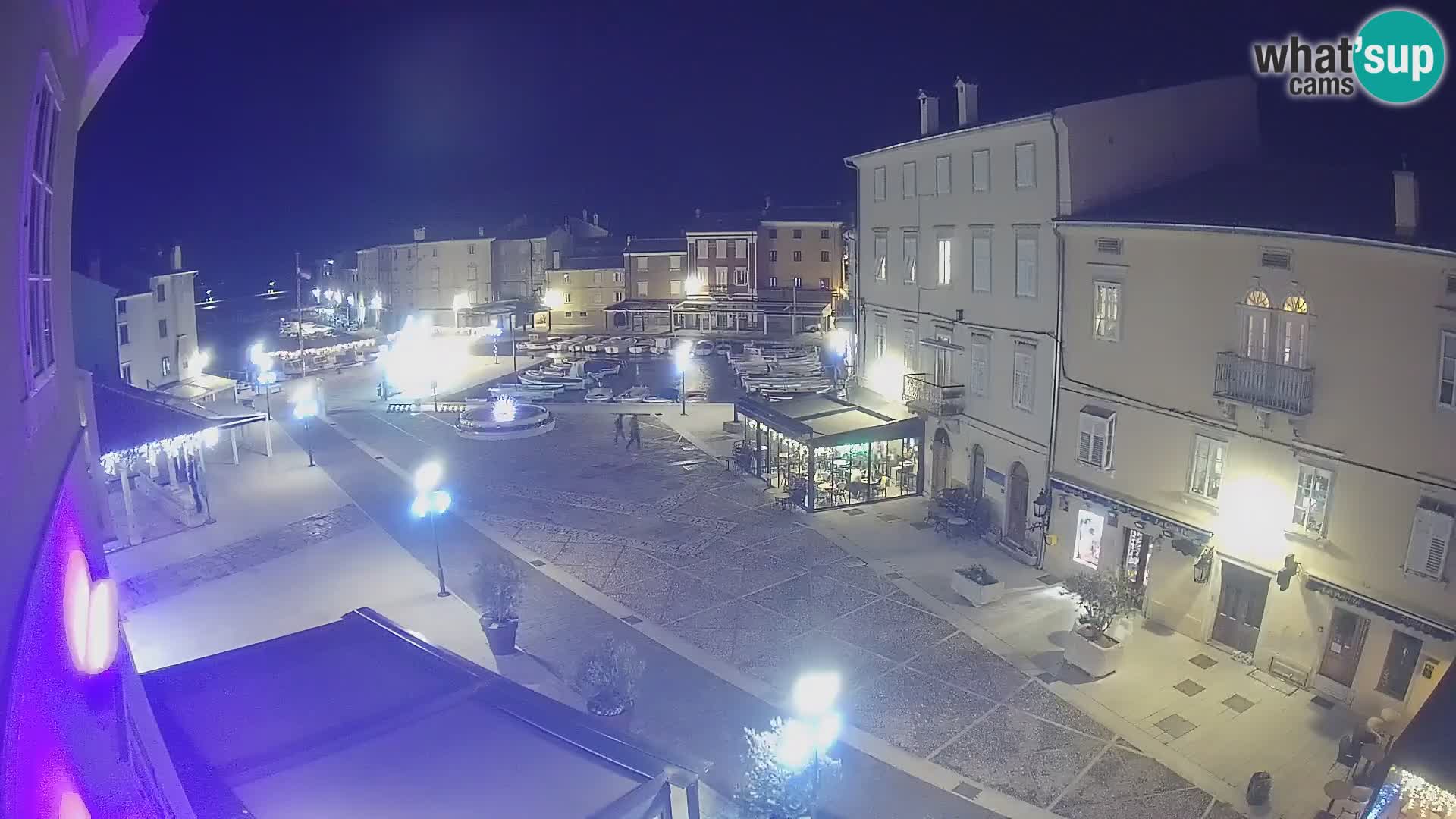 LIVE cam Cres Stadt – Hauptplatz und “mandrač” – Cres Insel – Kroatien