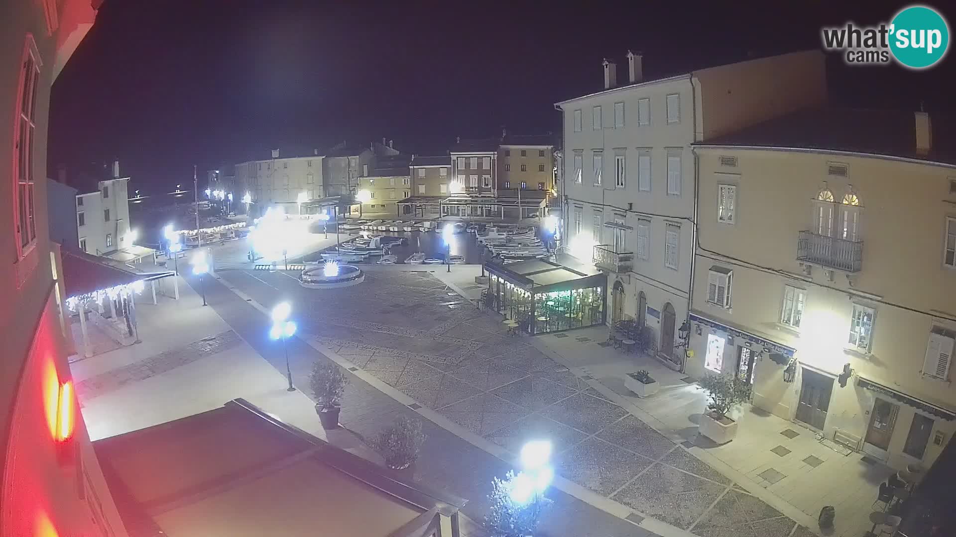 LIVE cam Cres città – piazza principale e “mandrač” – isola di Cherso – Croazia