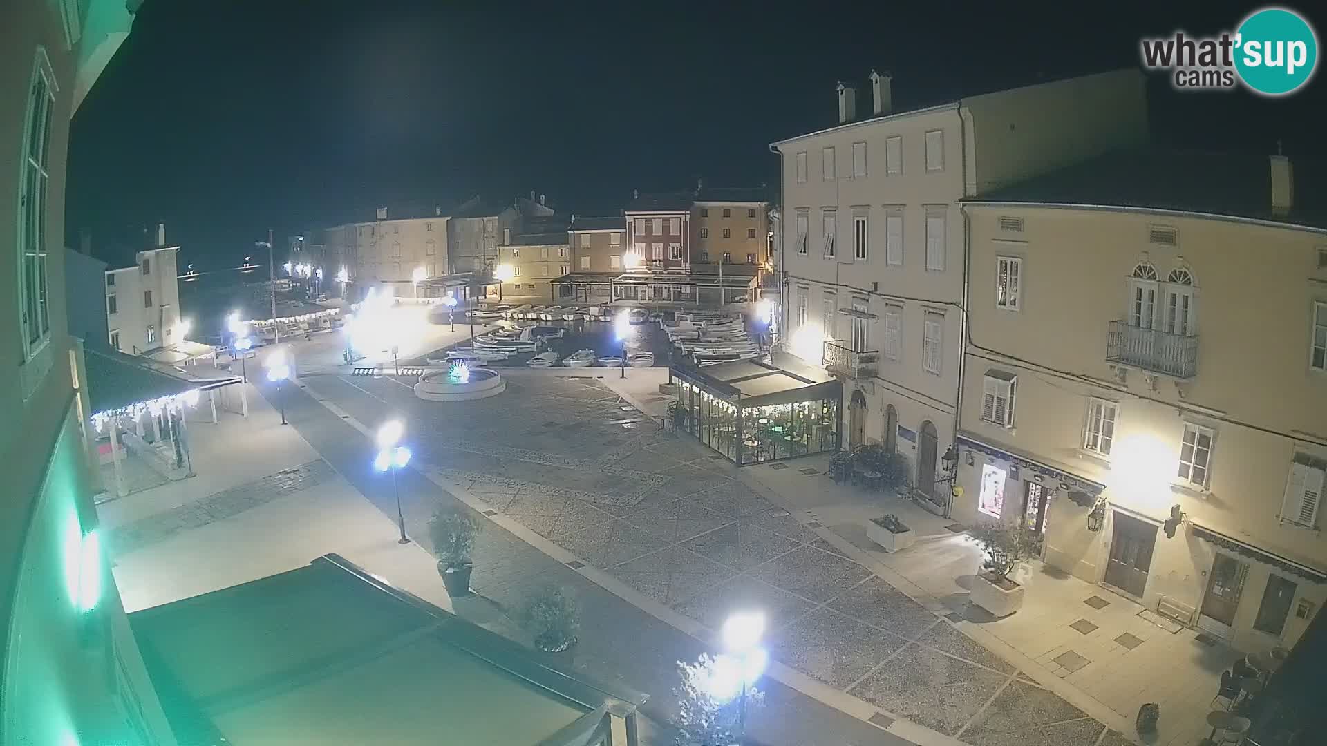 LIVE cam Cres city – main square and “mandrač” – Cres island – Croatia