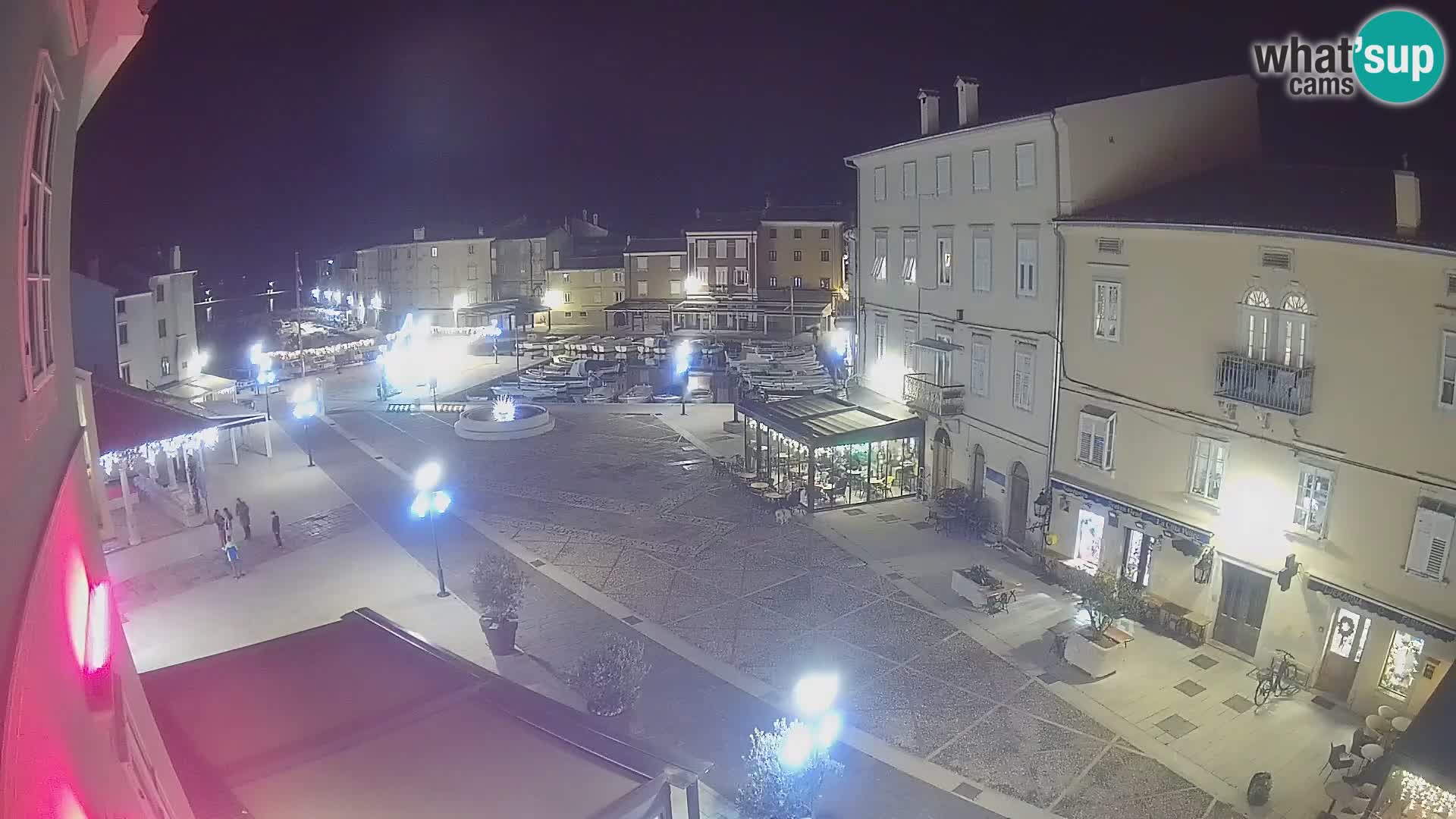 LIVE cam Cres city – main square and “mandrač” – Cres island – Croatia