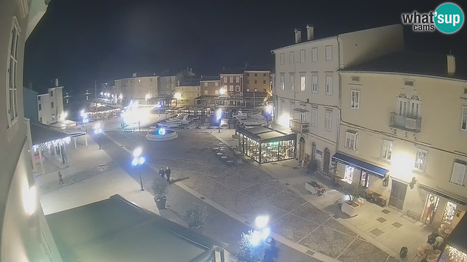 LIVE cam Cres città – piazza principale e “mandrač” – isola di Cherso – Croazia