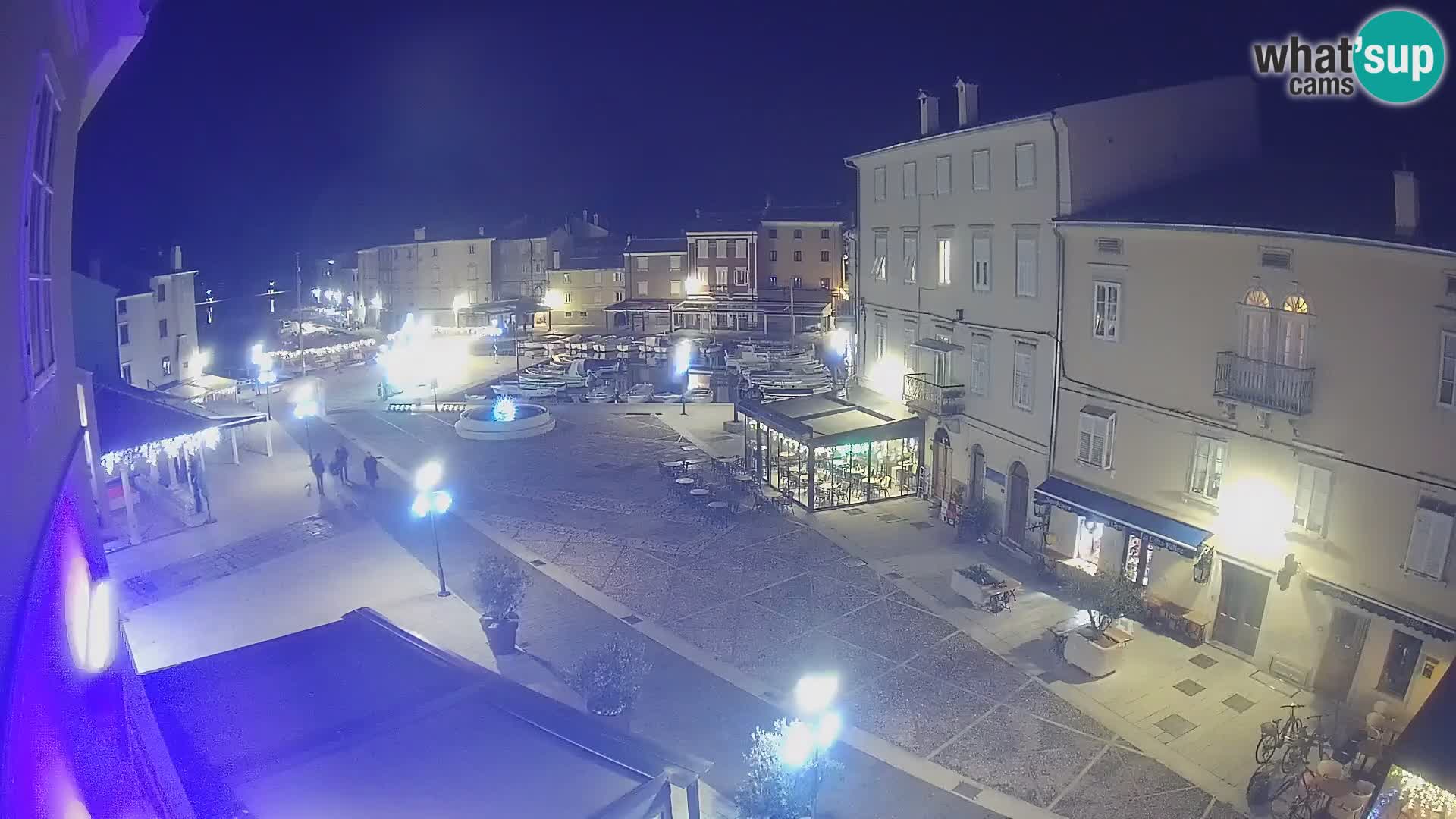 LIVE cam Cres città – piazza principale e “mandrač” – isola di Cherso – Croazia