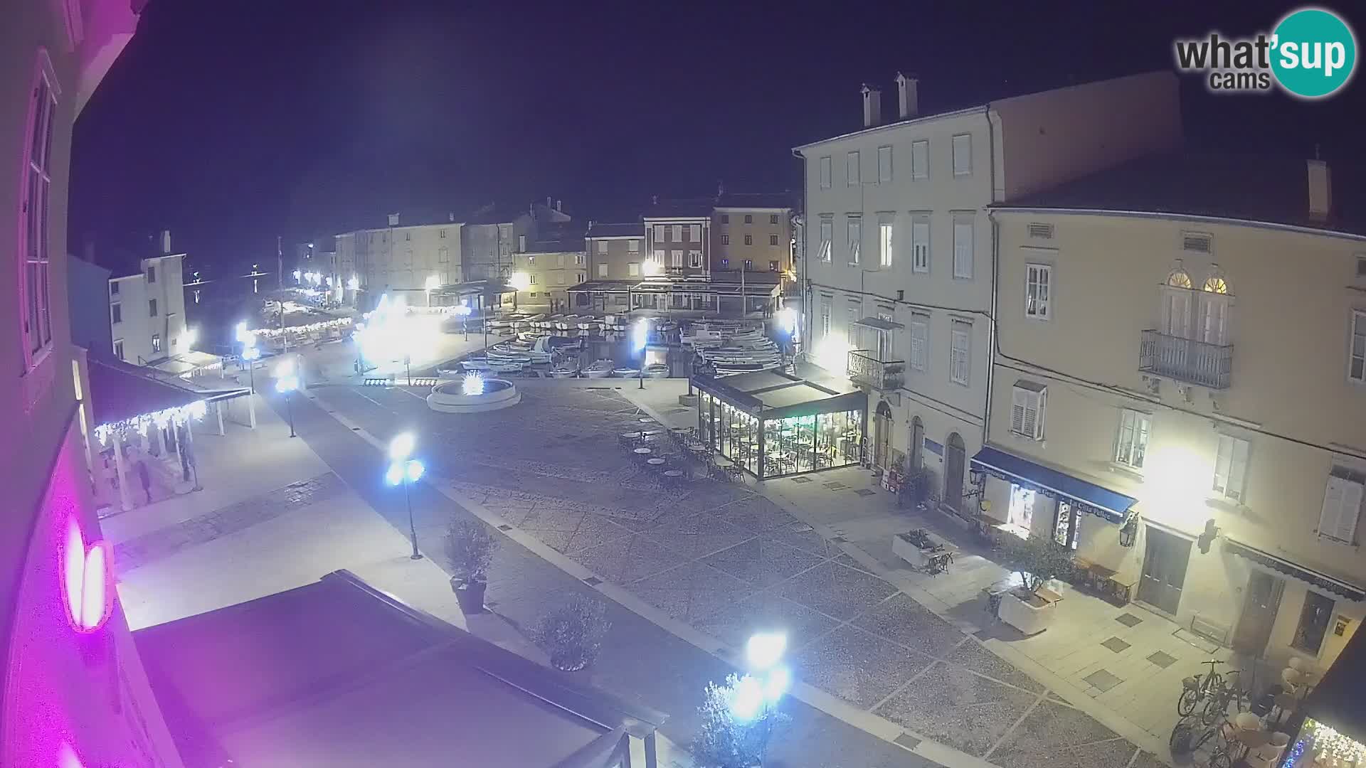 LIVE cam Cres città – piazza principale e “mandrač” – isola di Cherso – Croazia