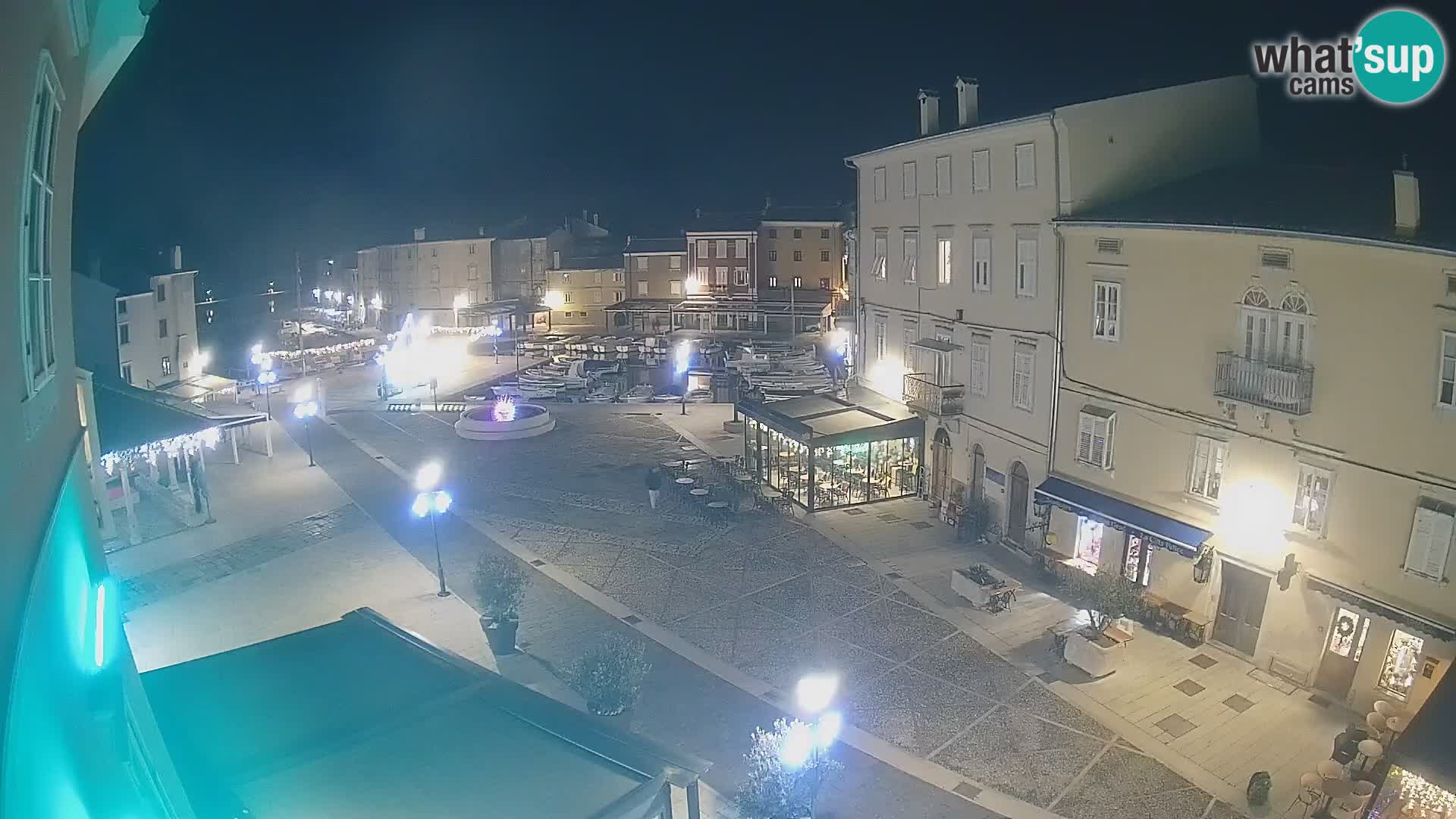 LIVE cam Cres Stadt – Hauptplatz und “mandrač” – Cres Insel – Kroatien