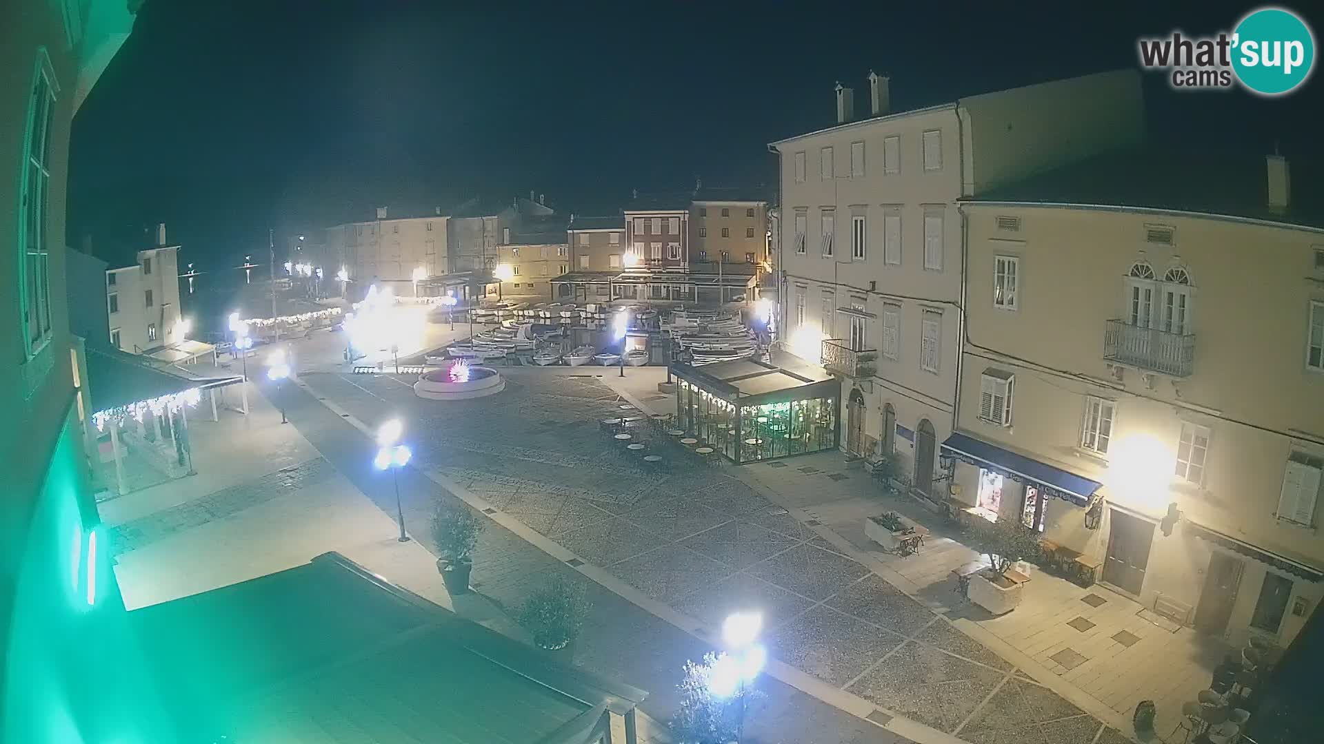 LIVE cam Cres Stadt – Hauptplatz und “mandrač” – Cres Insel – Kroatien