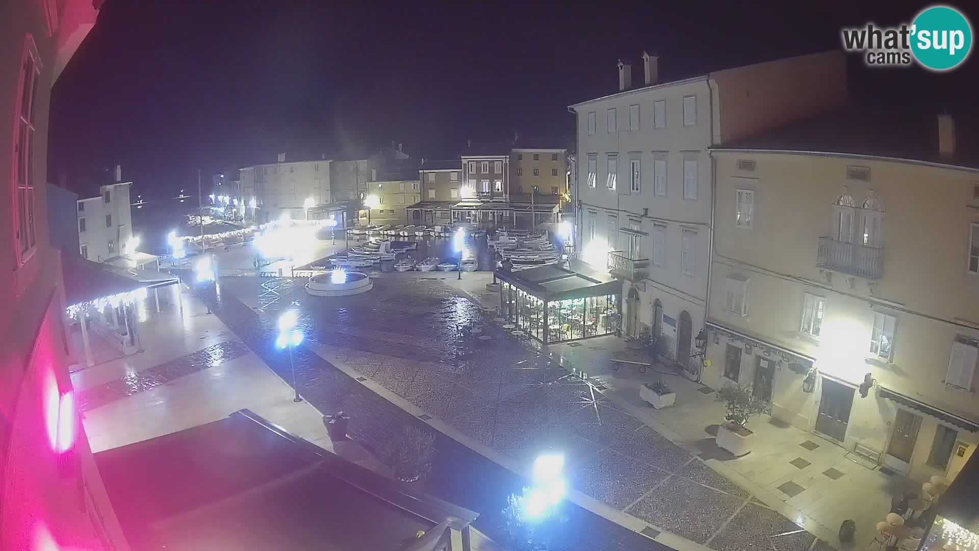 LIVE cam Cres city – main square and “mandrač” – Cres island – Croatia