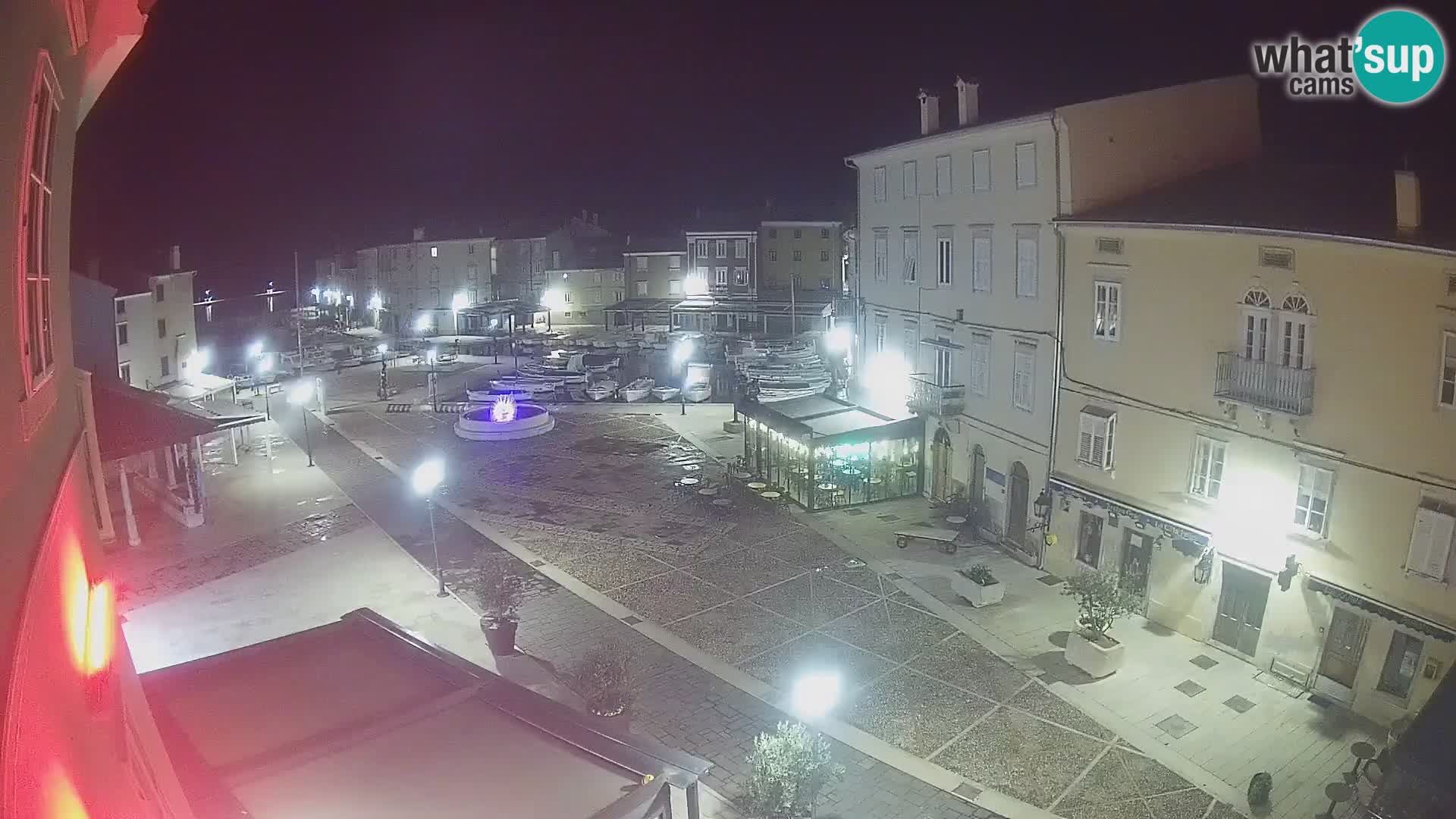 LIVE cam Cres Stadt – Hauptplatz und “mandrač” – Cres Insel – Kroatien