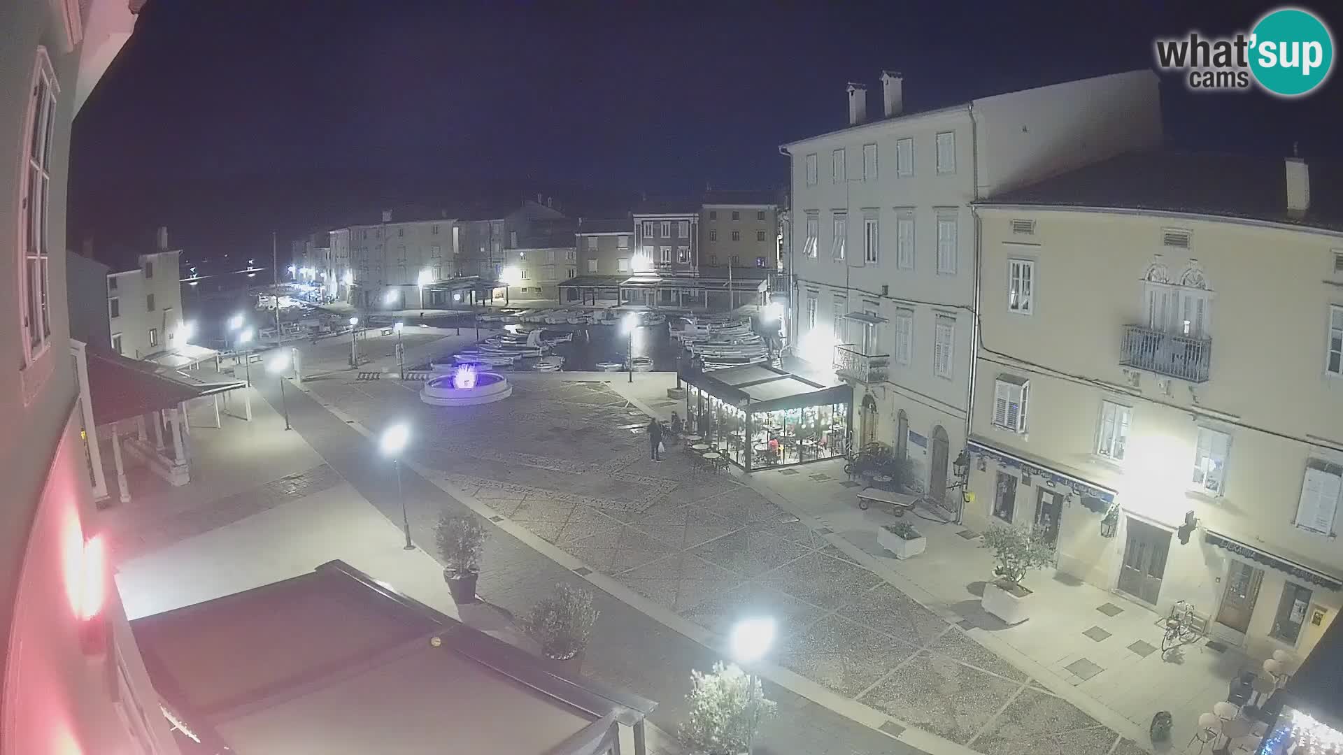 LIVE cam Cres city – main square and “mandrač” – Cres island – Croatia