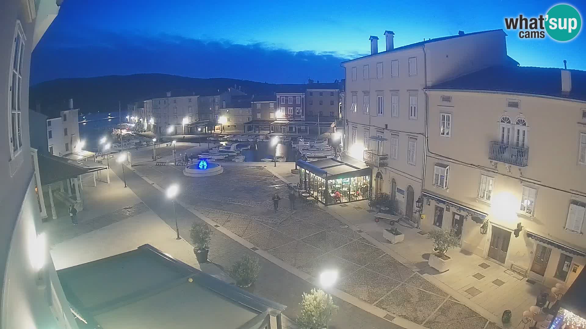 LIVE cam Cres city – main square and “mandrač” – Cres island – Croatia