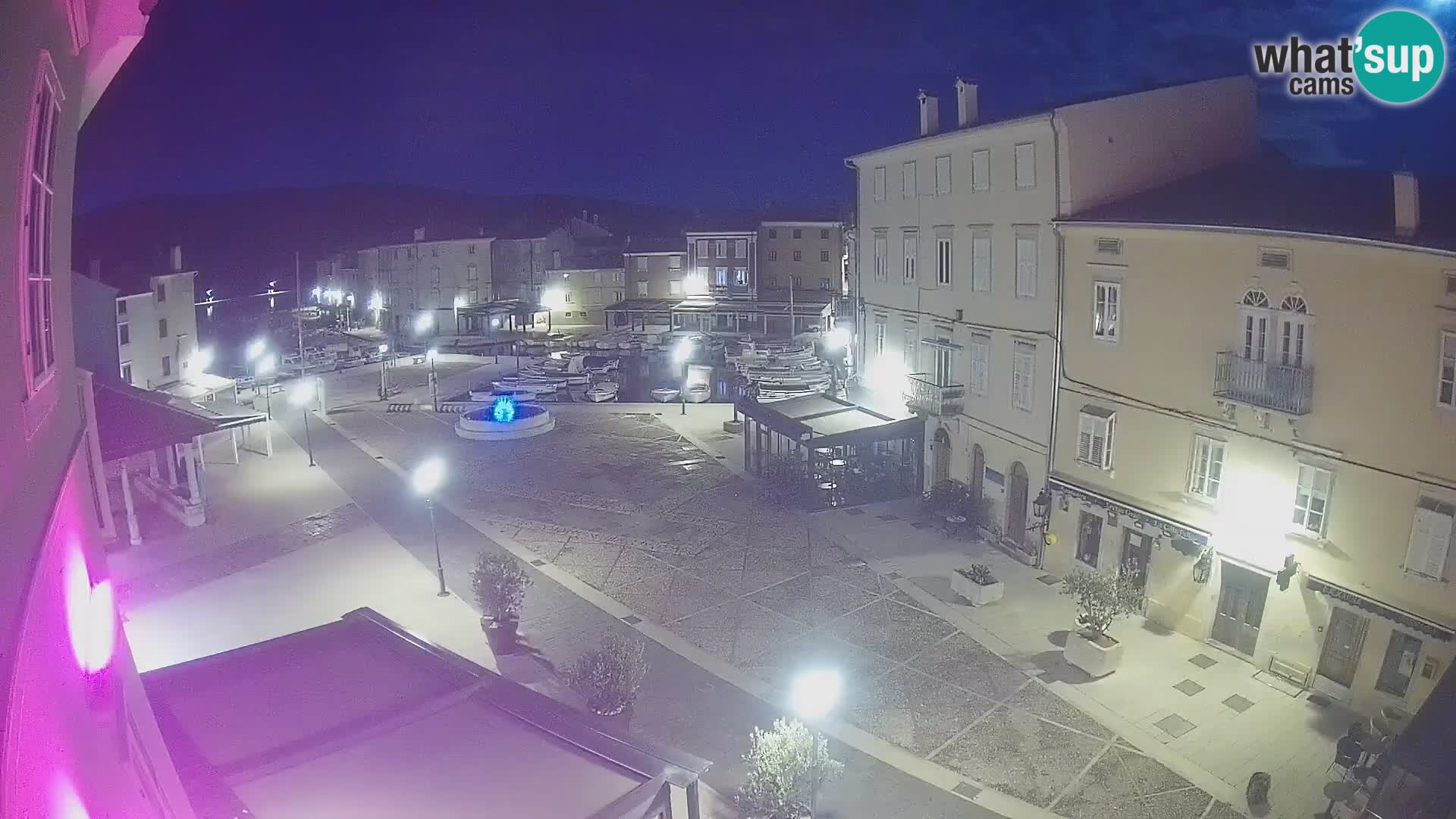 LIVE cam Cres city – main square and “mandrač” – Cres island – Croatia