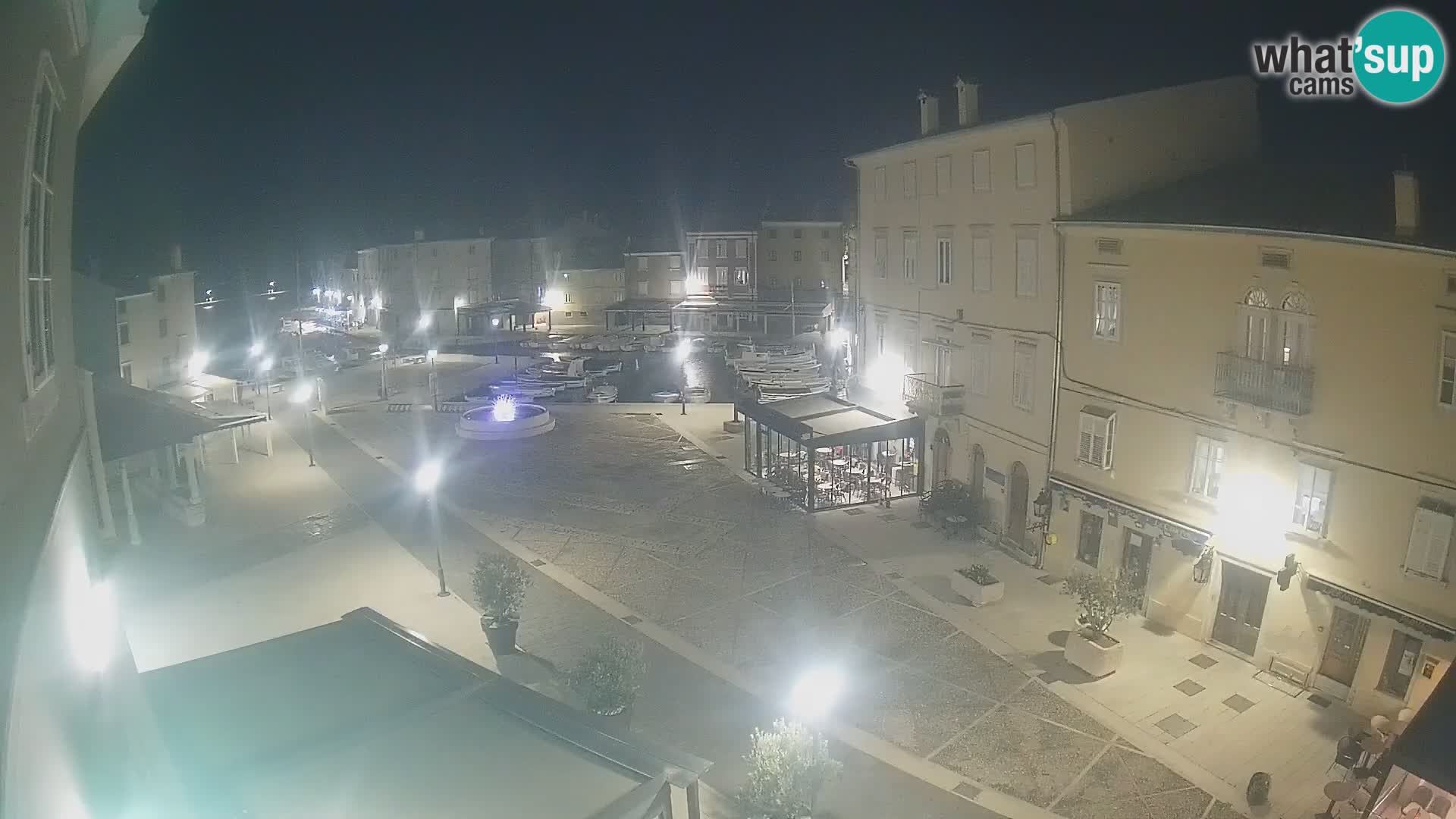 LIVE cam Cres city – main square and “mandrač” – Cres island – Croatia