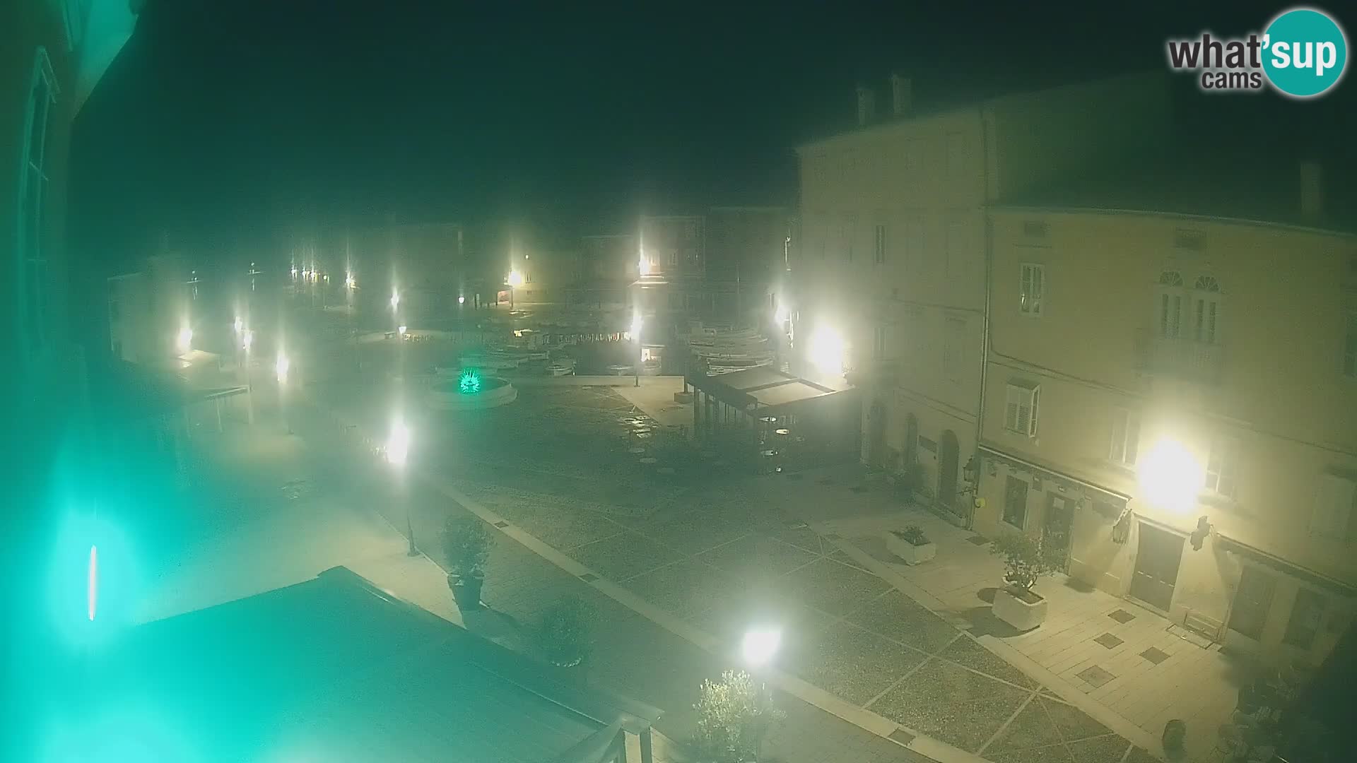 LIVE cam Cres città – piazza principale e “mandrač” – isola di Cherso – Croazia