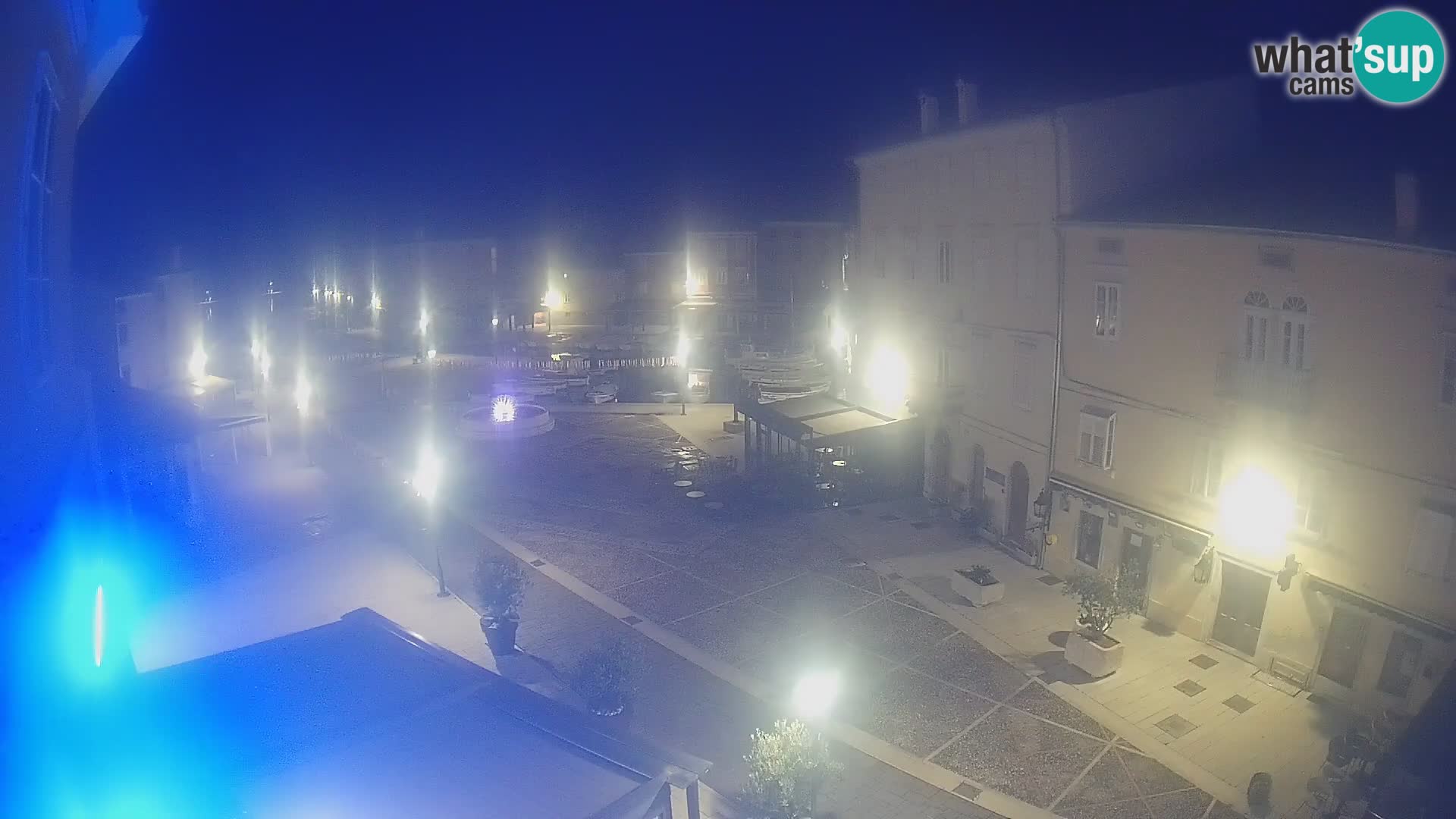 LIVE cam Cres città – piazza principale e “mandrač” – isola di Cherso – Croazia