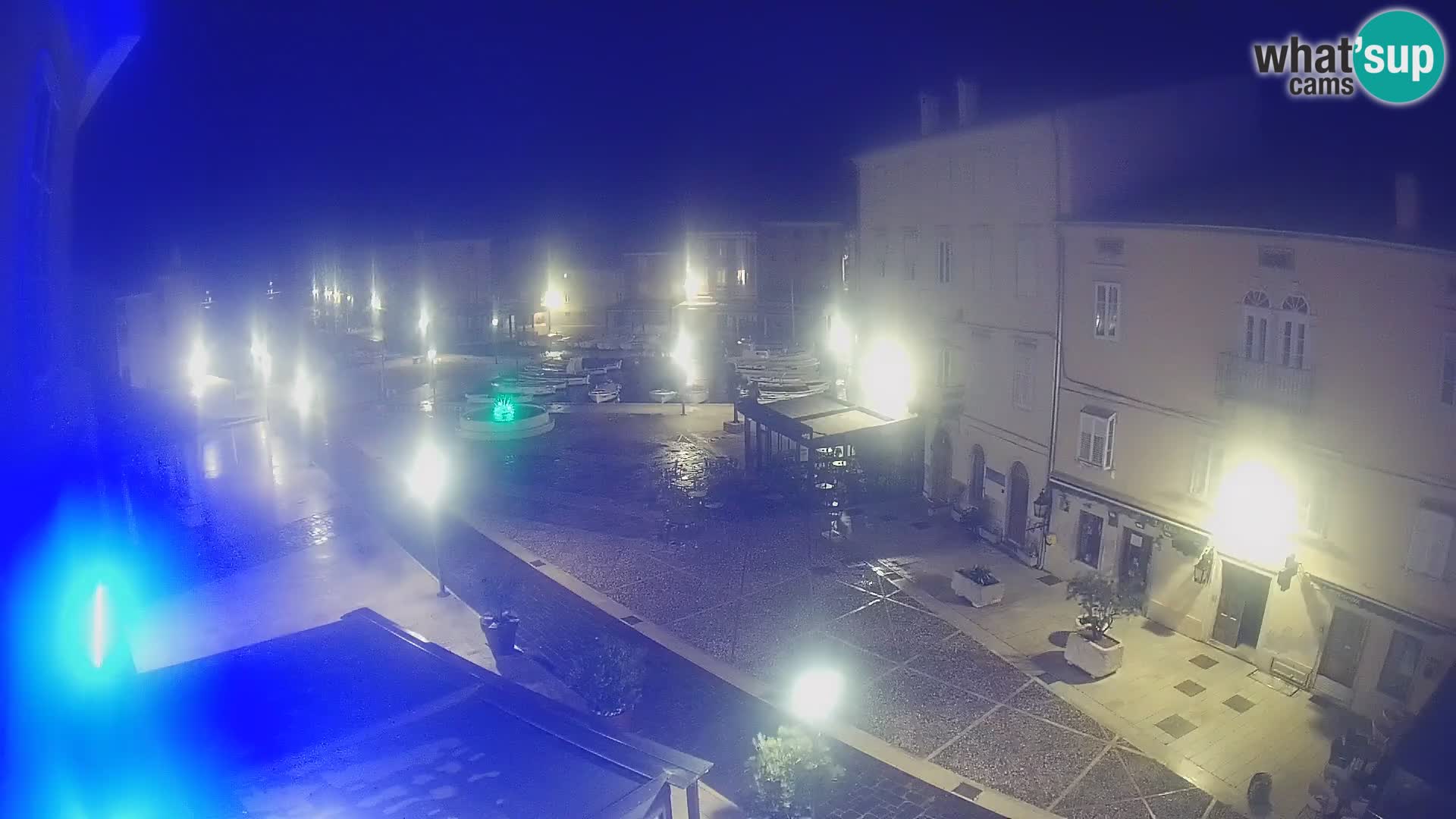 LIVE cam Cres city – place principale et “mandrač” – île de Cres – Croatie