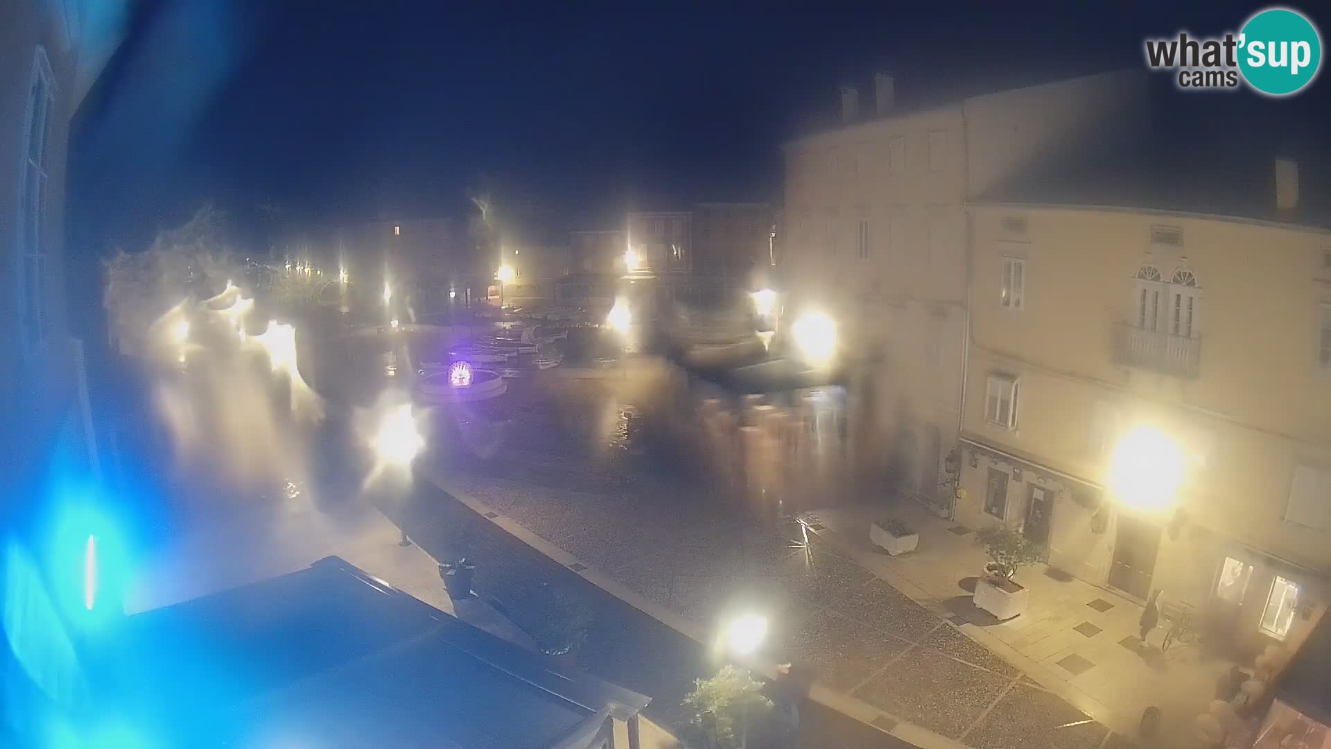 LIVE cam Cres Stadt – Hauptplatz und “mandrač” – Cres Insel – Kroatien