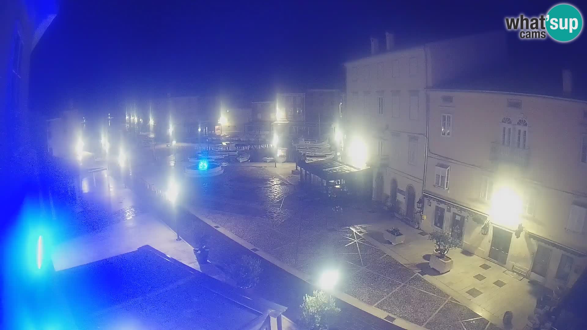 LIVE cam Cres città – piazza principale e “mandrač” – isola di Cherso – Croazia