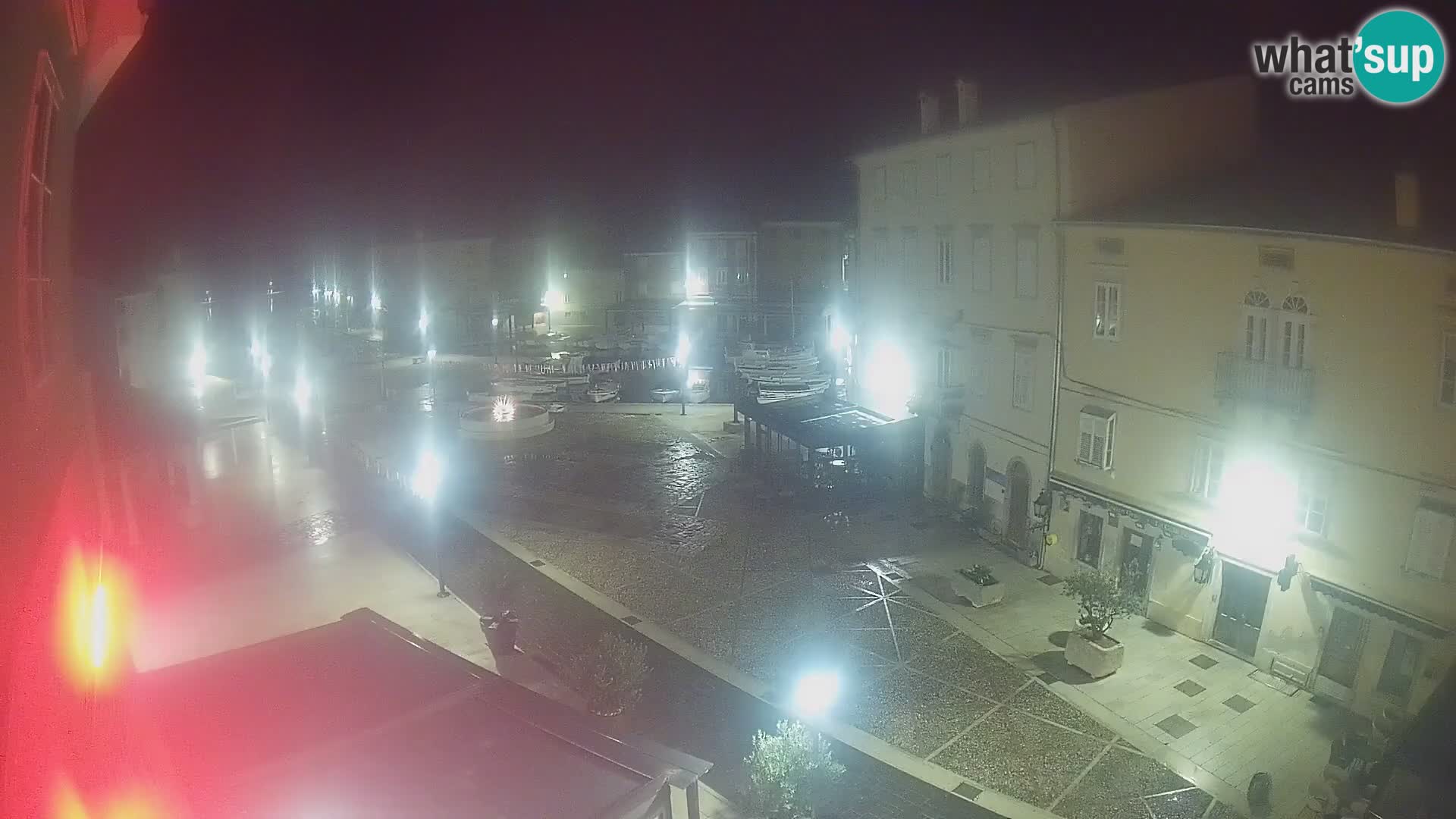 LIVE cam Cres città – piazza principale e “mandrač” – isola di Cherso – Croazia