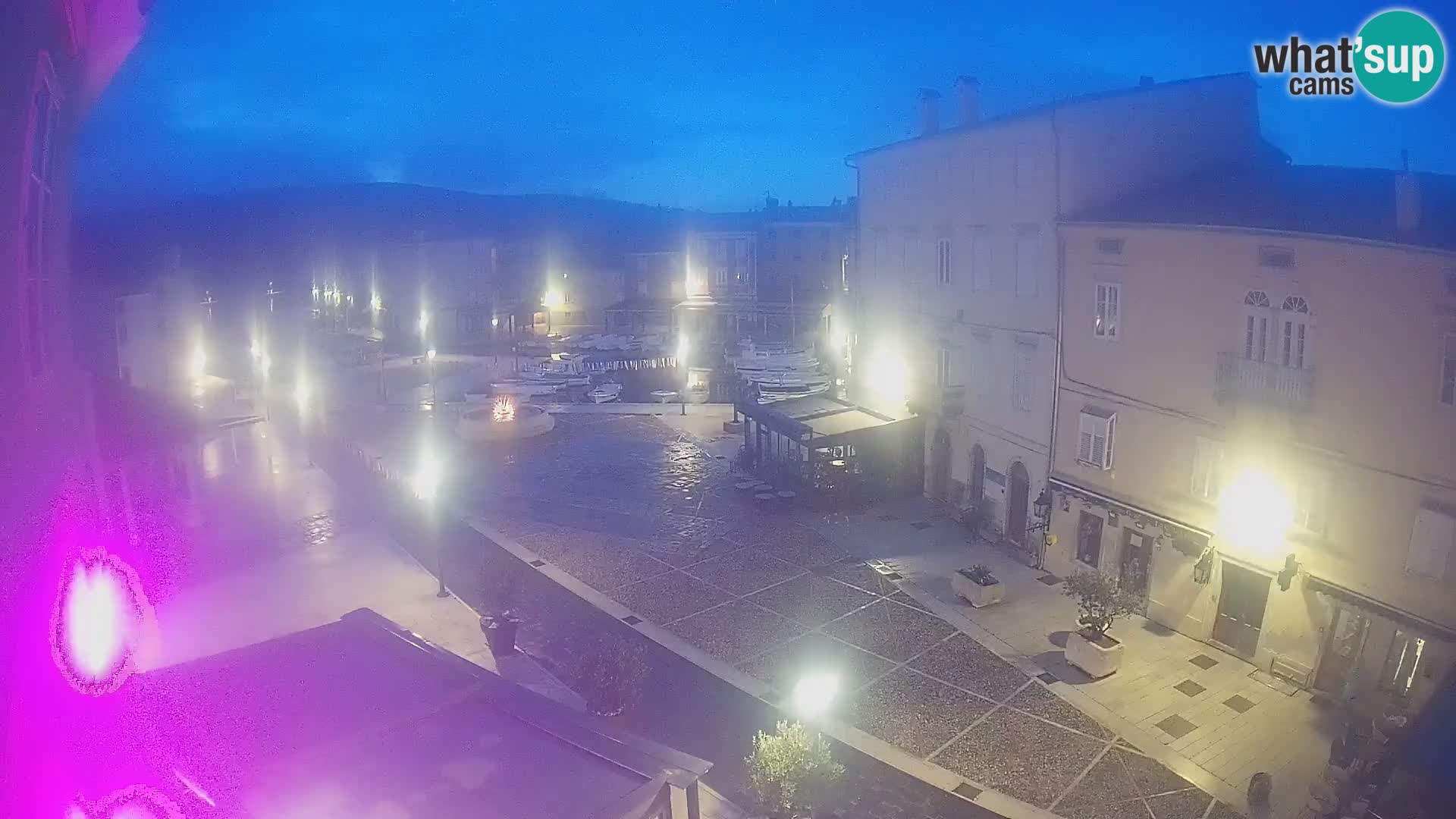 LIVE cam Cres city – main square and “mandrač” – Cres island – Croatia