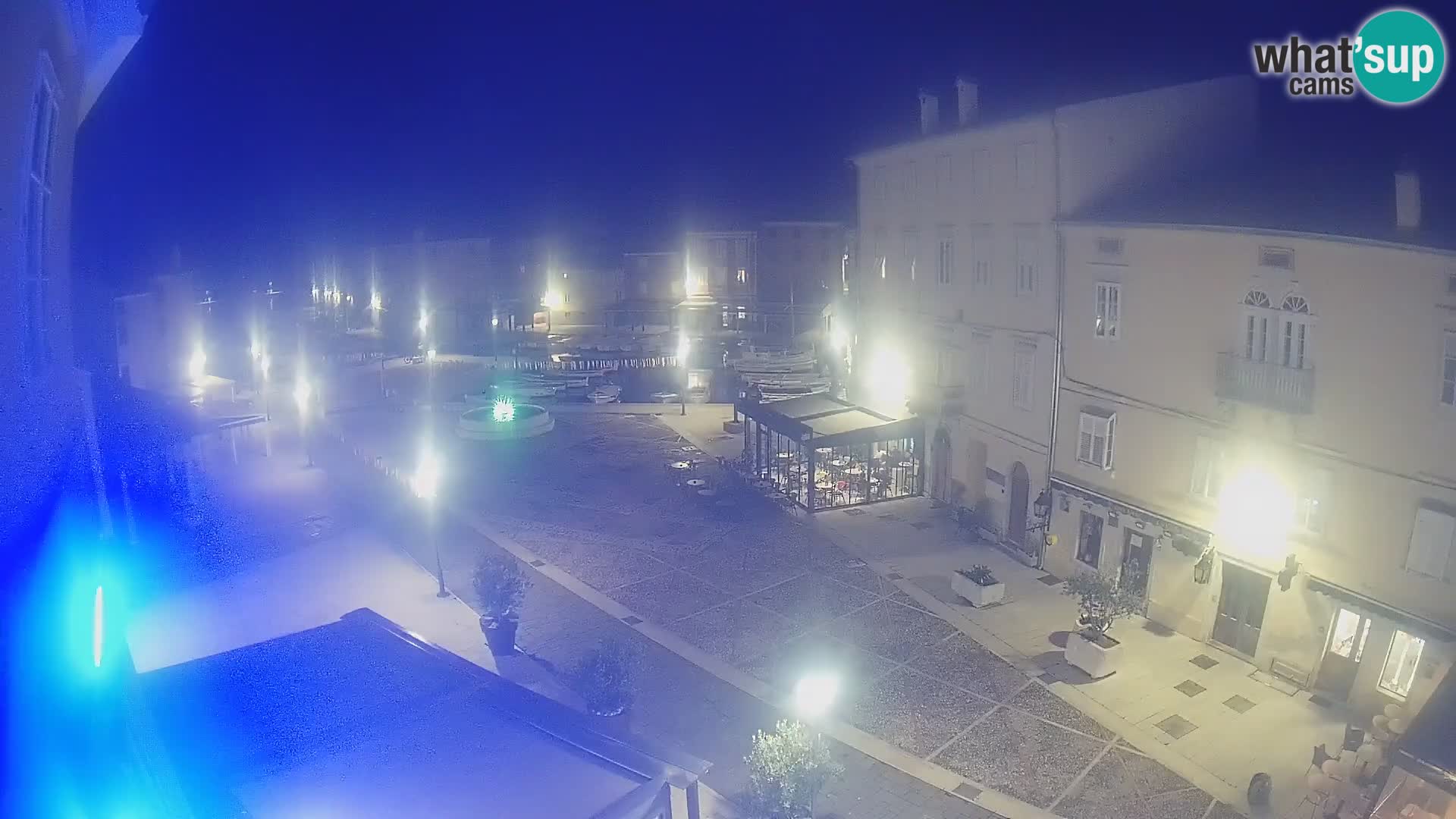 LIVE cam Cres Stadt – Hauptplatz und “mandrač” – Cres Insel – Kroatien