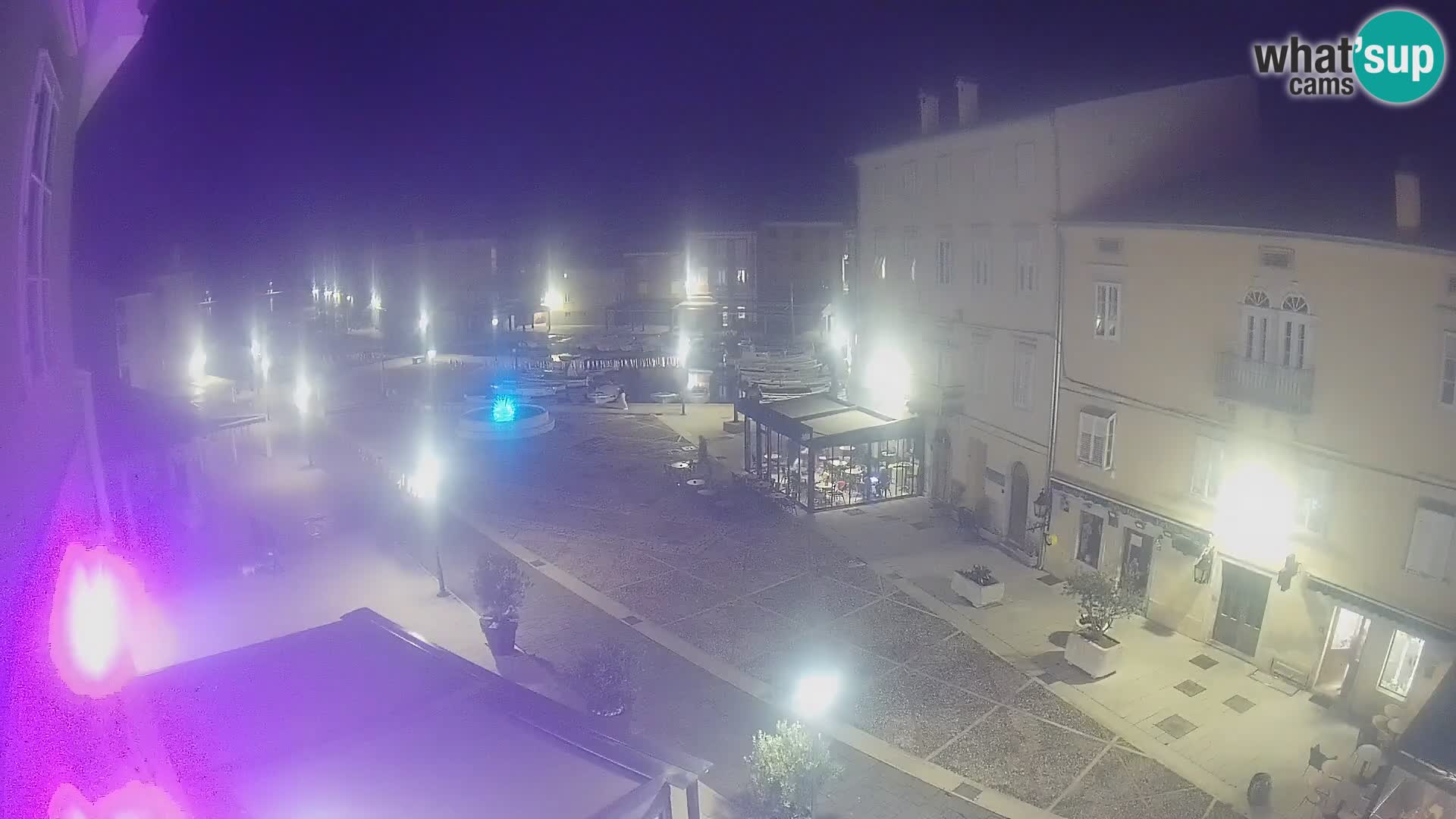 LIVE cam Cres città – piazza principale e “mandrač” – isola di Cherso – Croazia