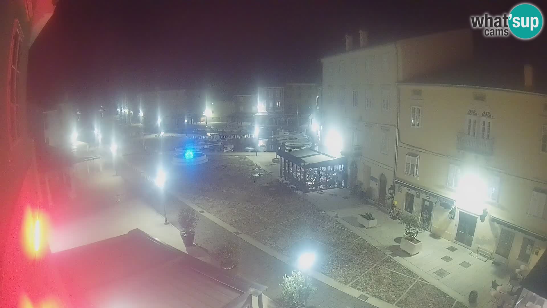 LIVE cam Cres city – place principale et “mandrač” – île de Cres – Croatie