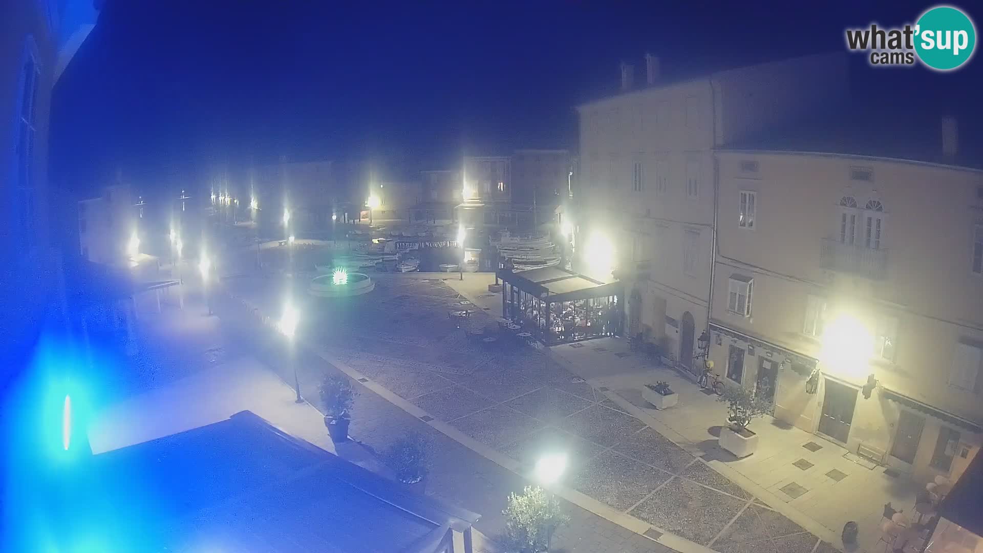 LIVE cam Cres Stadt – Hauptplatz und “mandrač” – Cres Insel – Kroatien