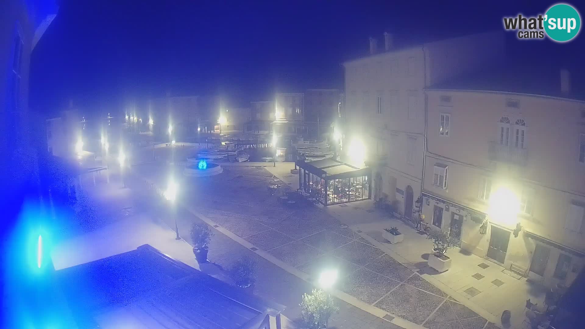 LIVE cam Cres Stadt – Hauptplatz und “mandrač” – Cres Insel – Kroatien